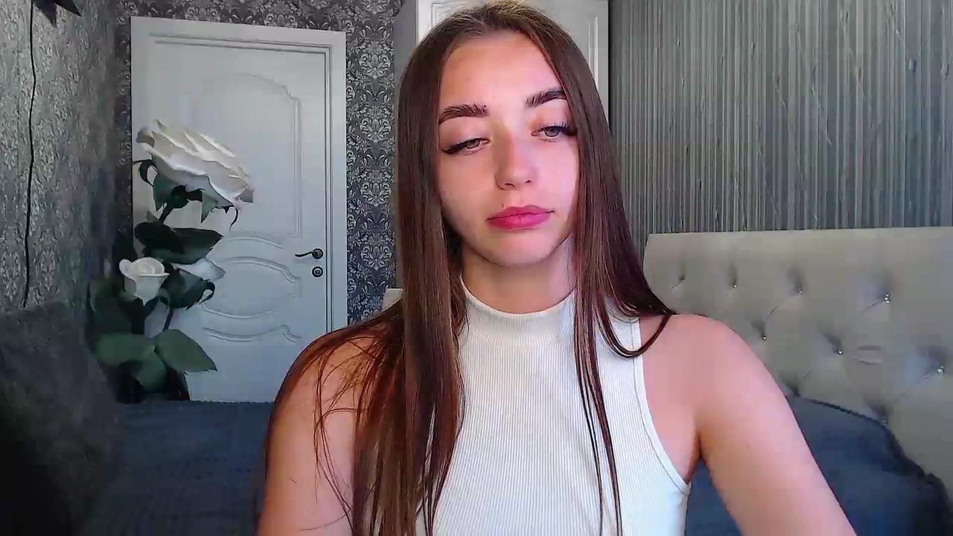 Gallery image thumbnail from EmeraldLilyyy's myfreecams stream on, 07/25/2023, 09:57 image 16 of 20