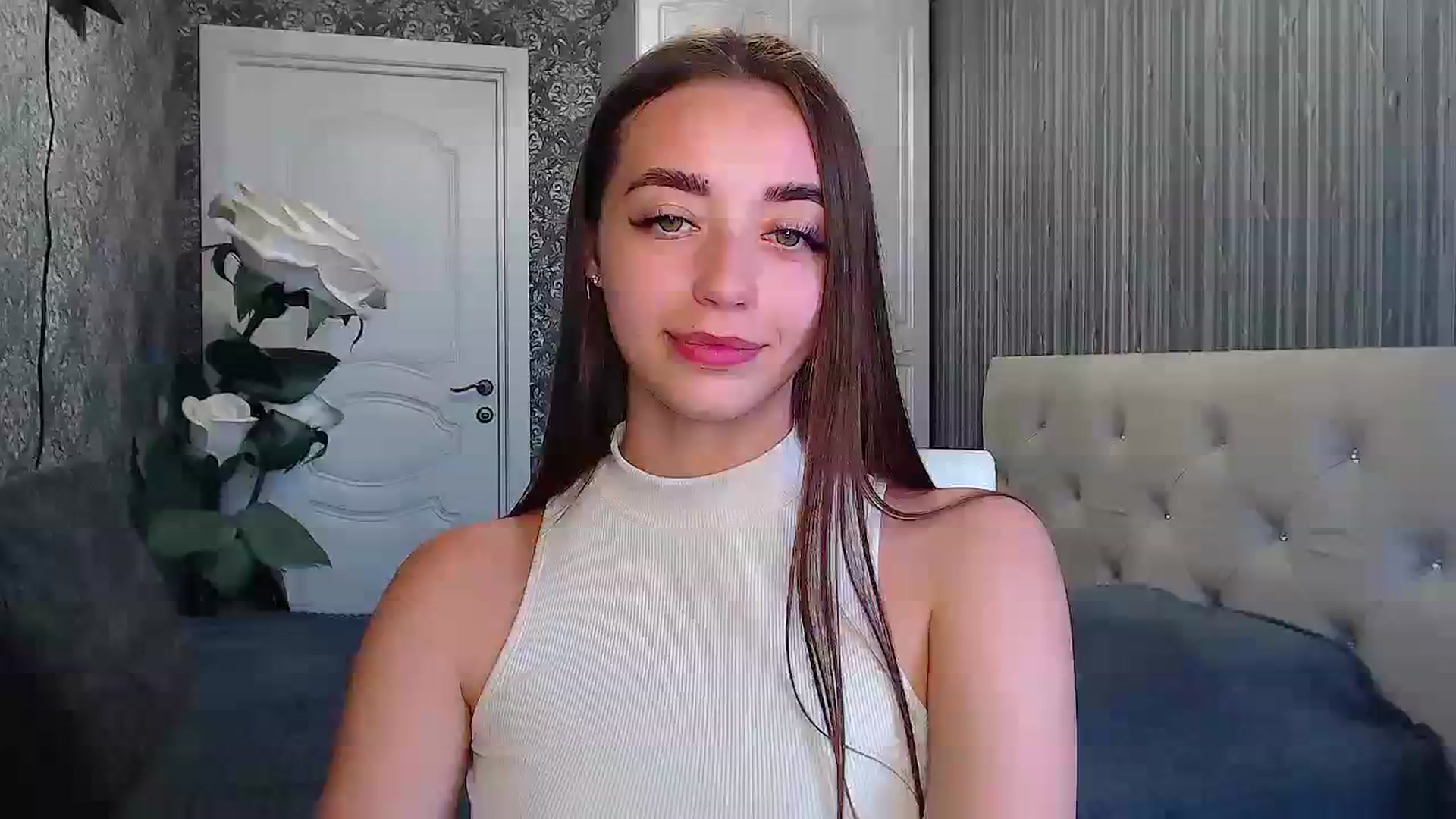 Gallery image thumbnail from EmeraldLilyyy's myfreecams stream on, 07/25/2023, 09:57 image 7 of 20