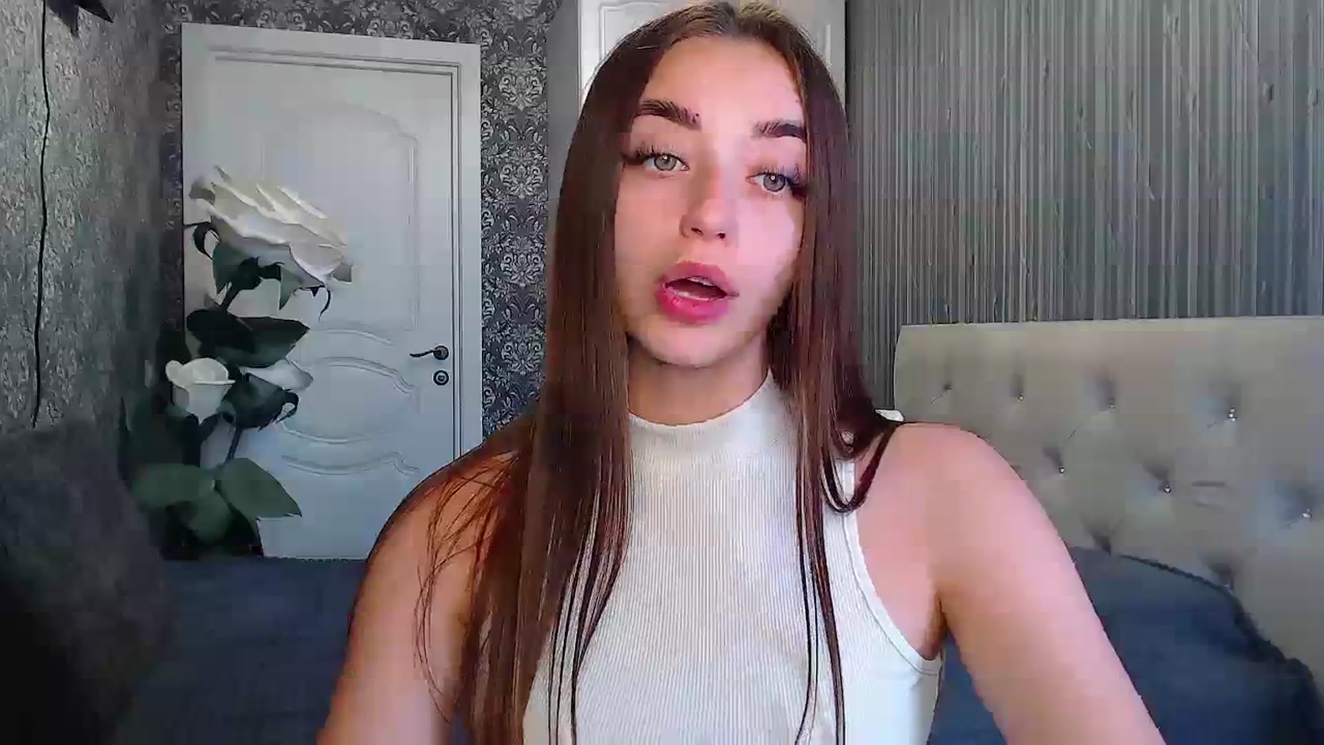 Gallery image thumbnail from EmeraldLilyyy's myfreecams stream on, 07/25/2023, 09:57 image 17 of 20
