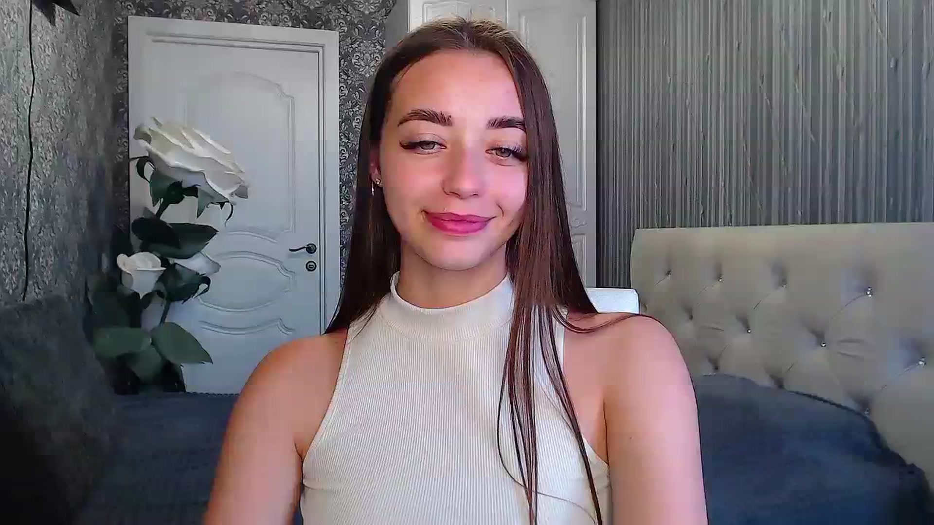 Gallery image thumbnail from EmeraldLilyyy's myfreecams stream on, 07/25/2023, 09:57 image 9 of 20