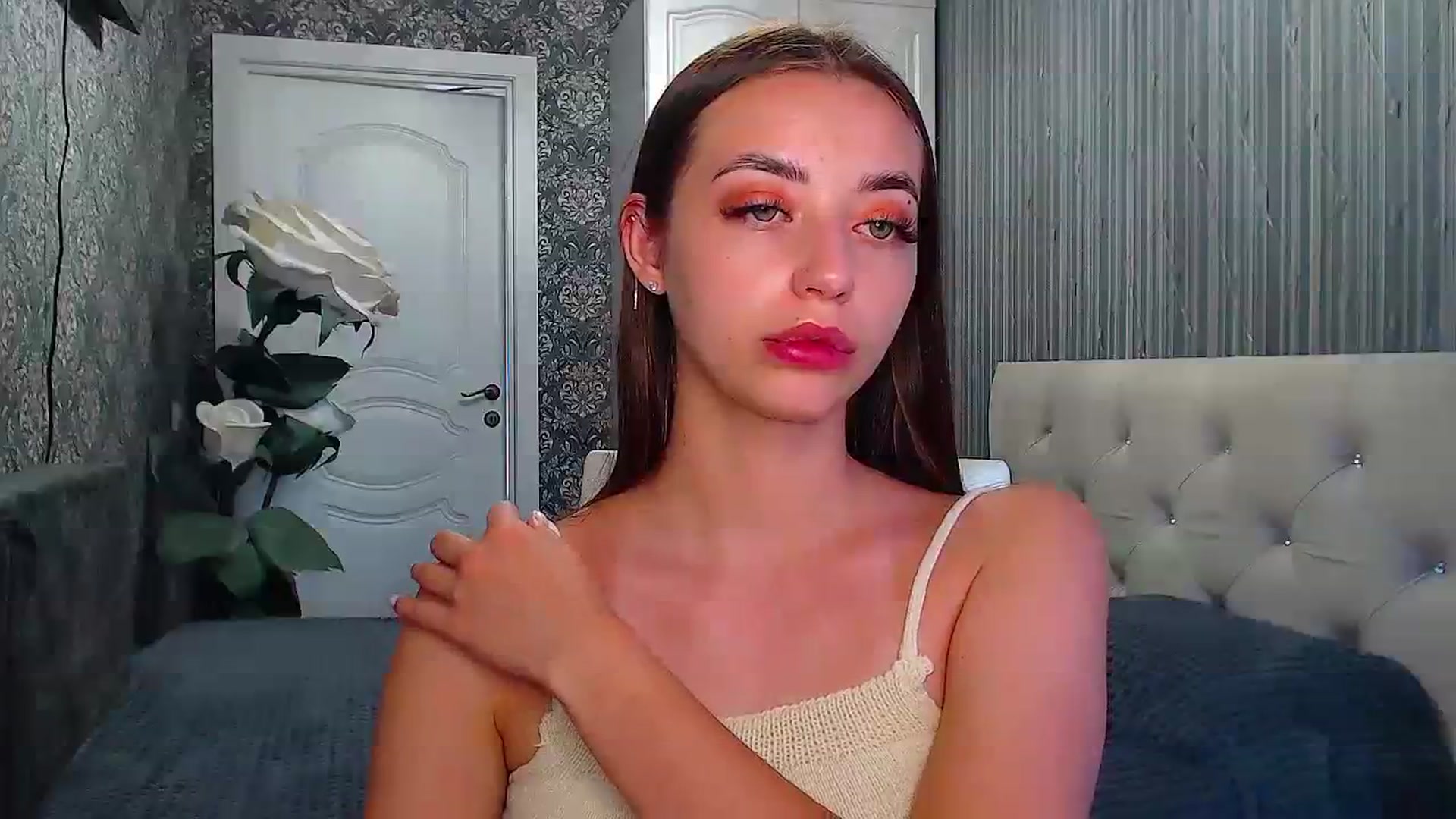 Gallery image thumbnail from EmeraldLilyyy's myfreecams stream on, 07/31/2023, 10:33 image 12 of 20