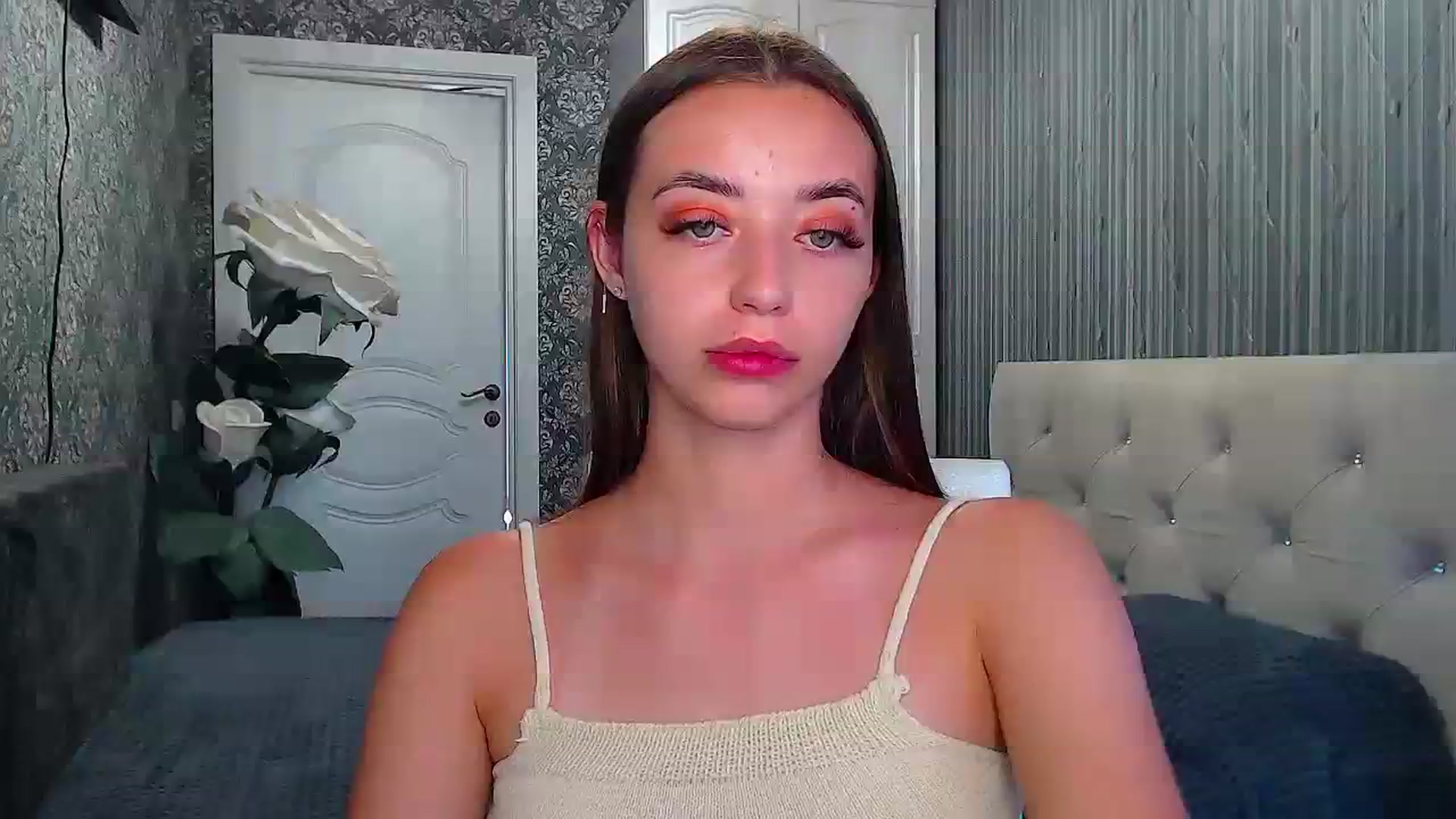 Gallery image thumbnail from EmeraldLilyyy's myfreecams stream on, 07/31/2023, 10:33 image 15 of 20