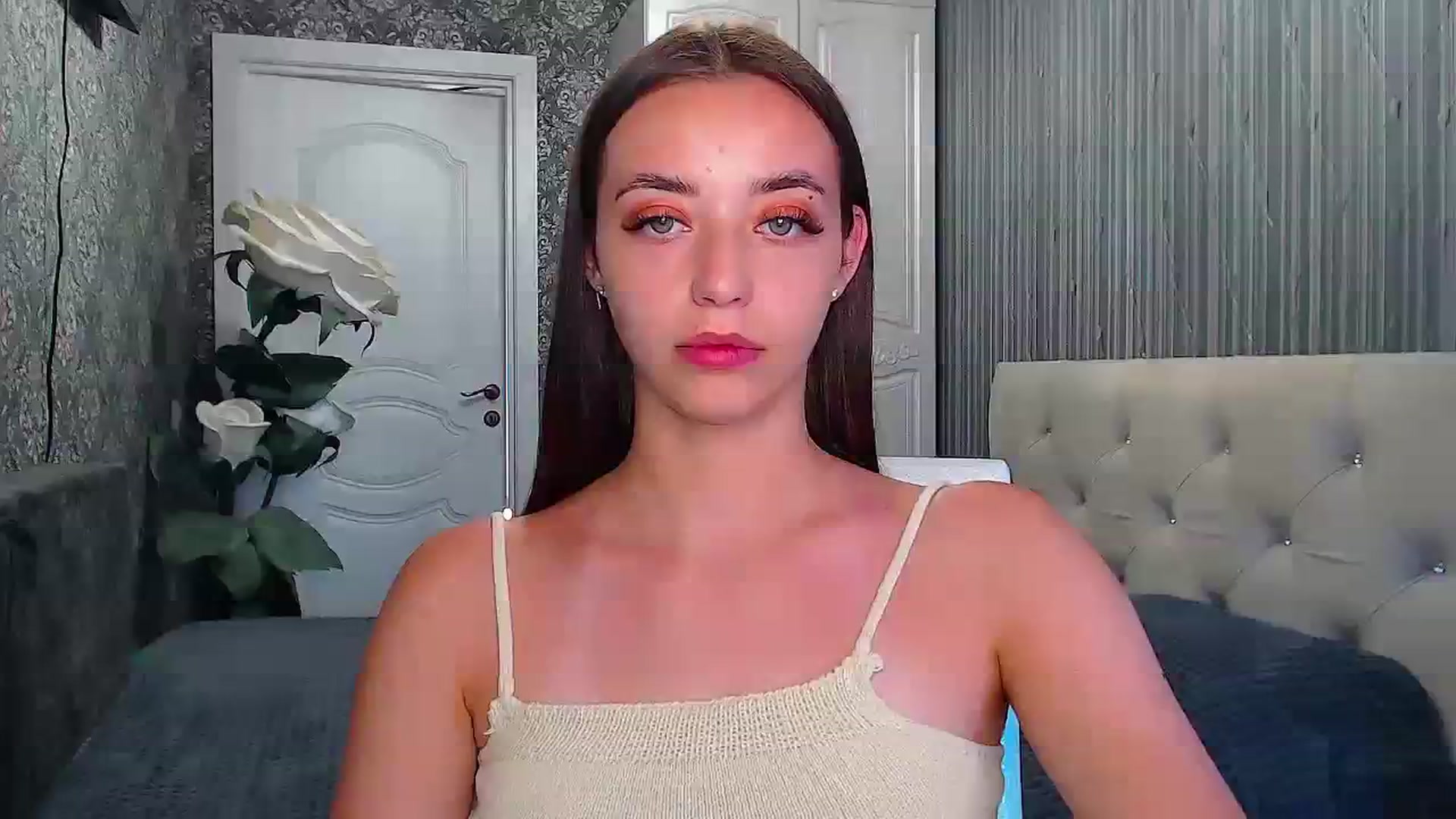 Gallery image thumbnail from EmeraldLilyyy's myfreecams stream on, 07/31/2023, 10:33 image 1 of 20