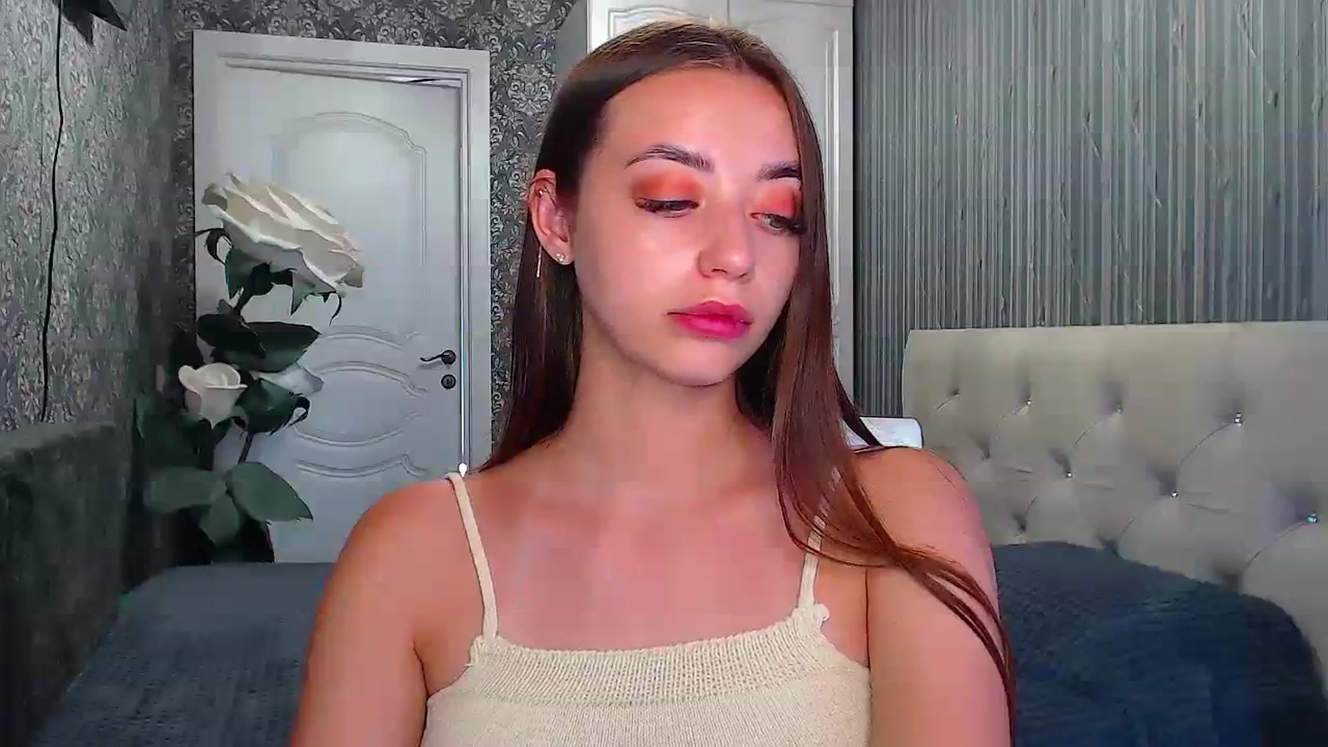 Gallery image thumbnail from EmeraldLilyyy's myfreecams stream on, 07/31/2023, 10:33 image 8 of 20