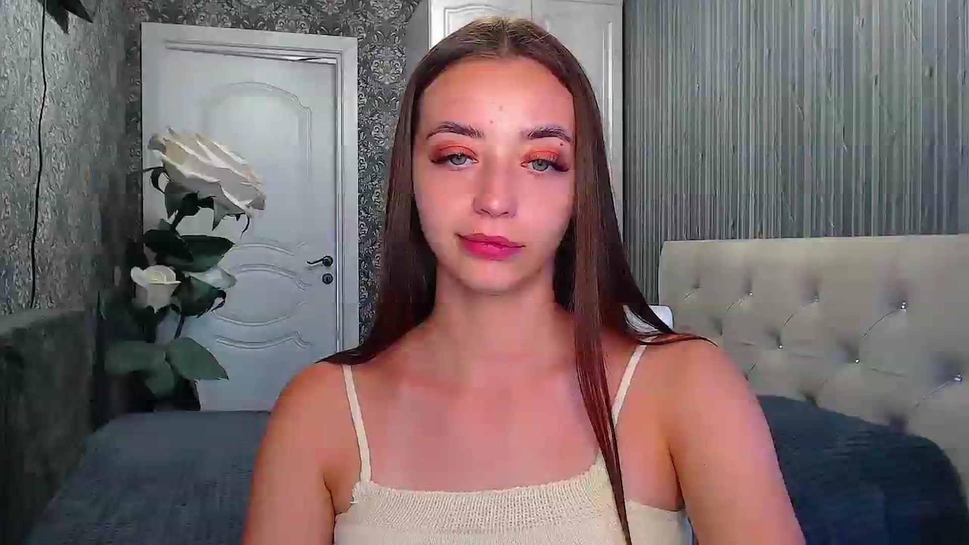 Gallery image thumbnail from EmeraldLilyyy's myfreecams stream on, 07/31/2023, 10:47 image 3 of 20