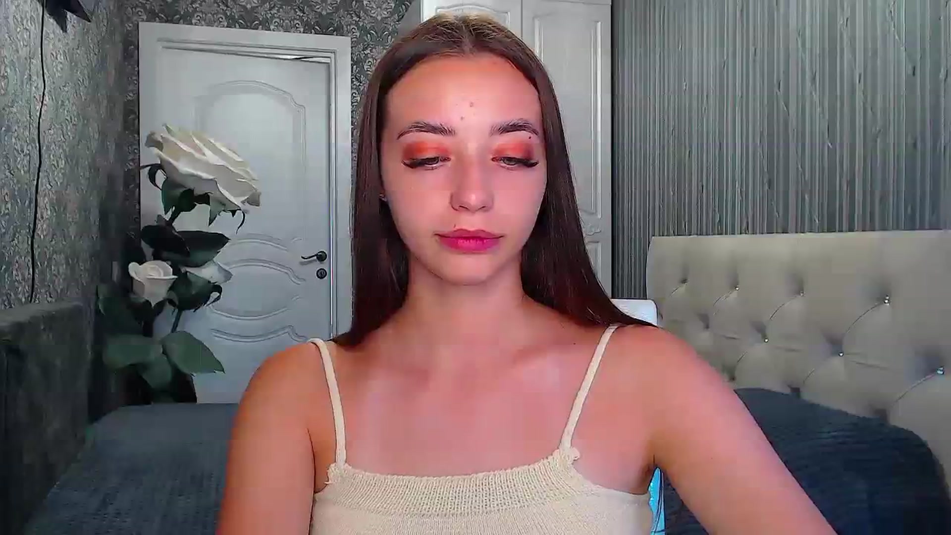 Gallery image thumbnail from EmeraldLilyyy's myfreecams stream on, 07/31/2023, 10:47 image 14 of 20