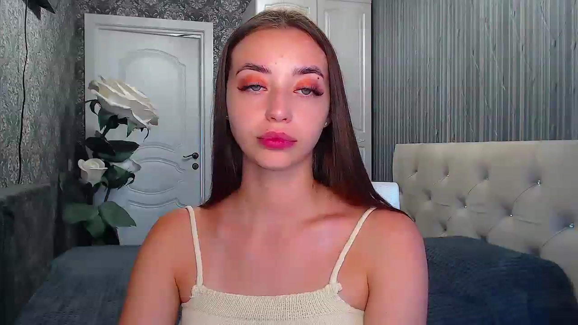 Gallery image thumbnail from EmeraldLilyyy's myfreecams stream on, 07/31/2023, 10:47 image 12 of 20