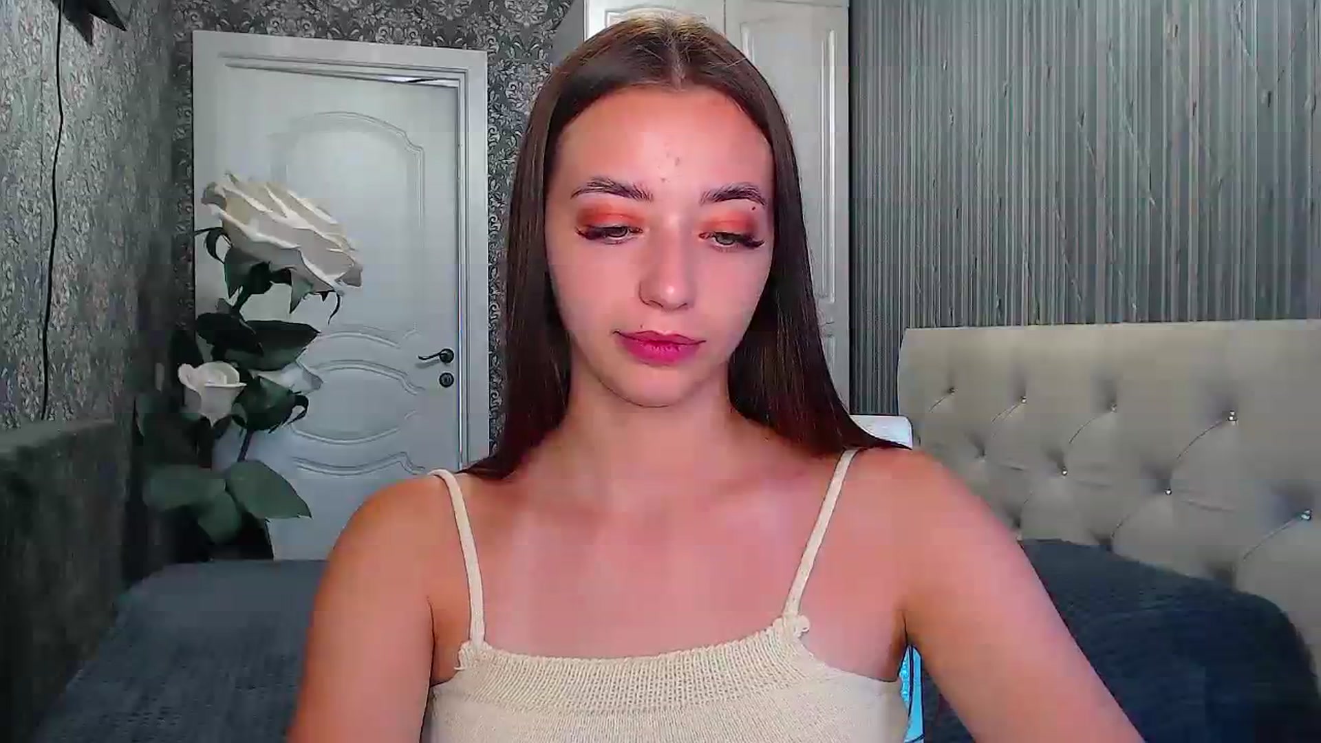Gallery image thumbnail from EmeraldLilyyy's myfreecams stream on, 07/31/2023, 10:47 image 11 of 20