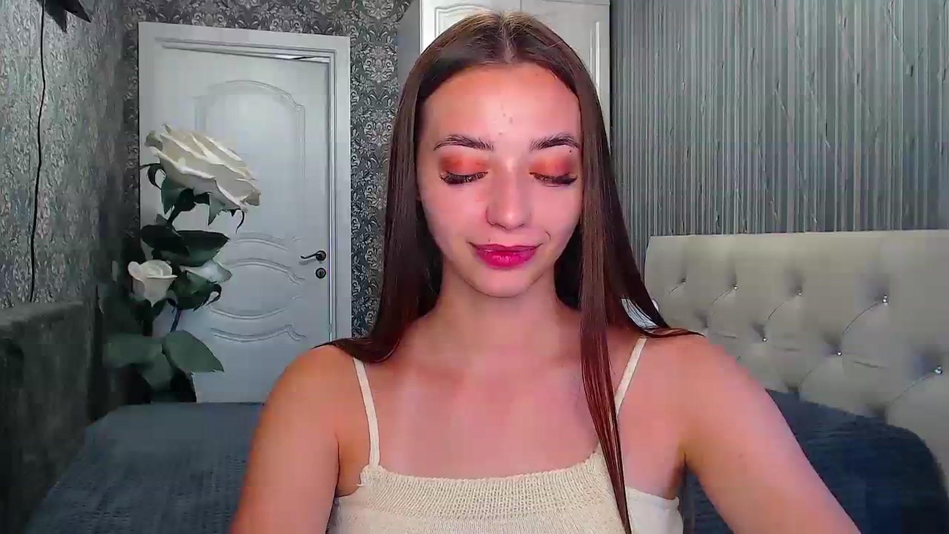 Gallery image thumbnail from EmeraldLilyyy's myfreecams stream on, 07/31/2023, 10:47 image 6 of 20