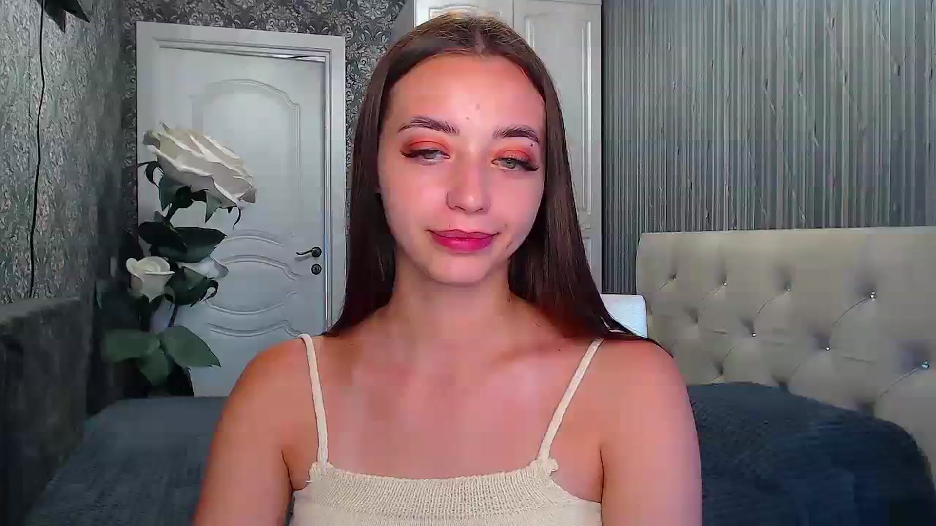 Gallery image thumbnail from EmeraldLilyyy's myfreecams stream on, 07/31/2023, 10:47 image 13 of 20