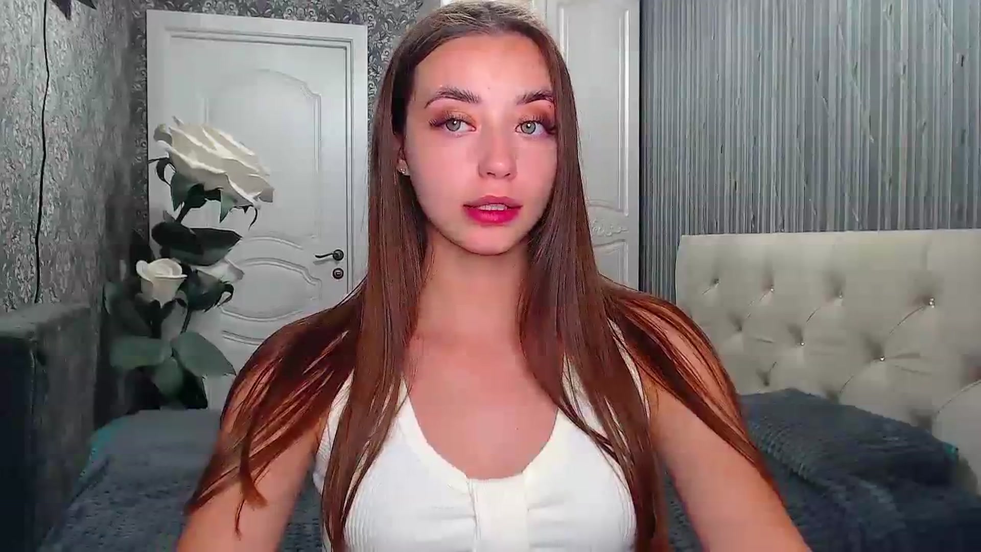 Gallery image thumbnail from EmeraldLilyyy's myfreecams stream on, 08/01/2023, 12:00 image 7 of 20