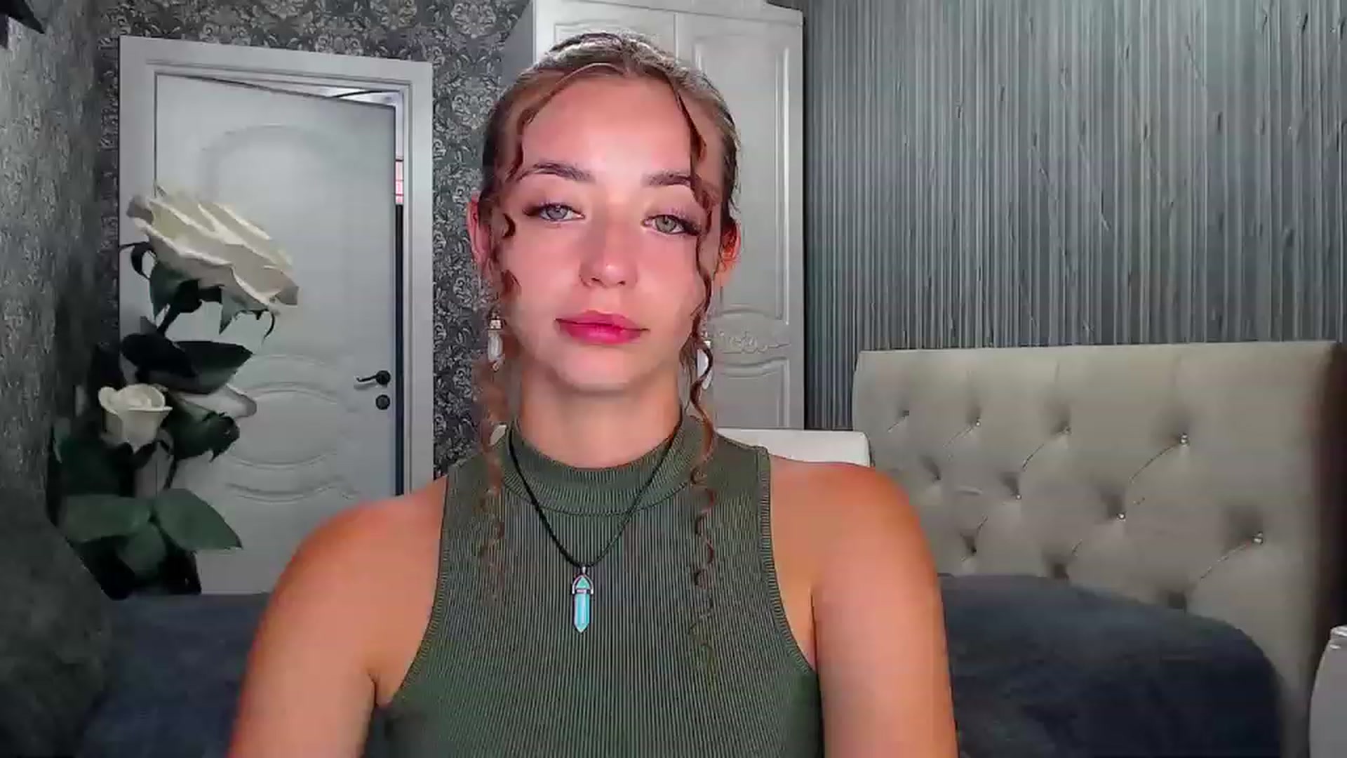 Gallery image thumbnail from EmeraldLilyyy's myfreecams stream on, 08/04/2023, 10:59 image 11 of 20