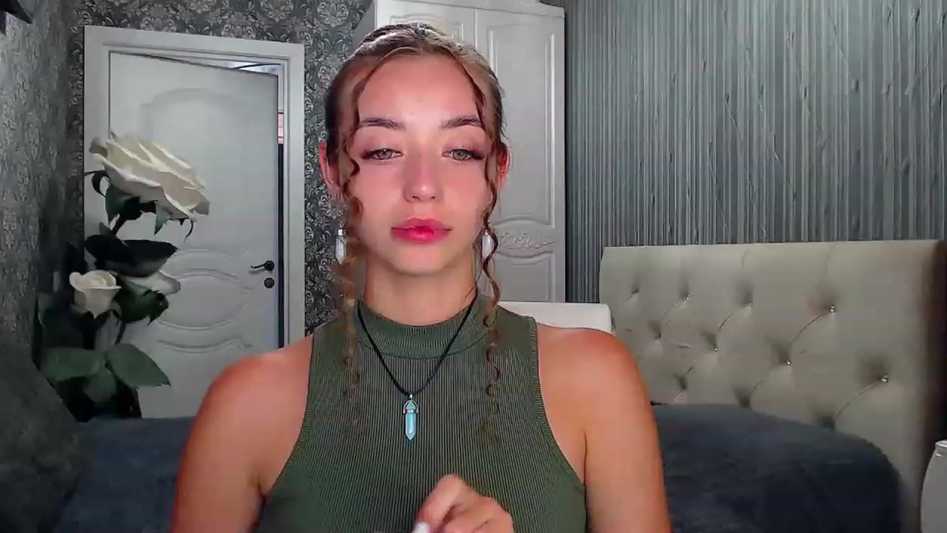 Gallery image thumbnail from EmeraldLilyyy's myfreecams stream on, 08/04/2023, 10:59 image 16 of 20