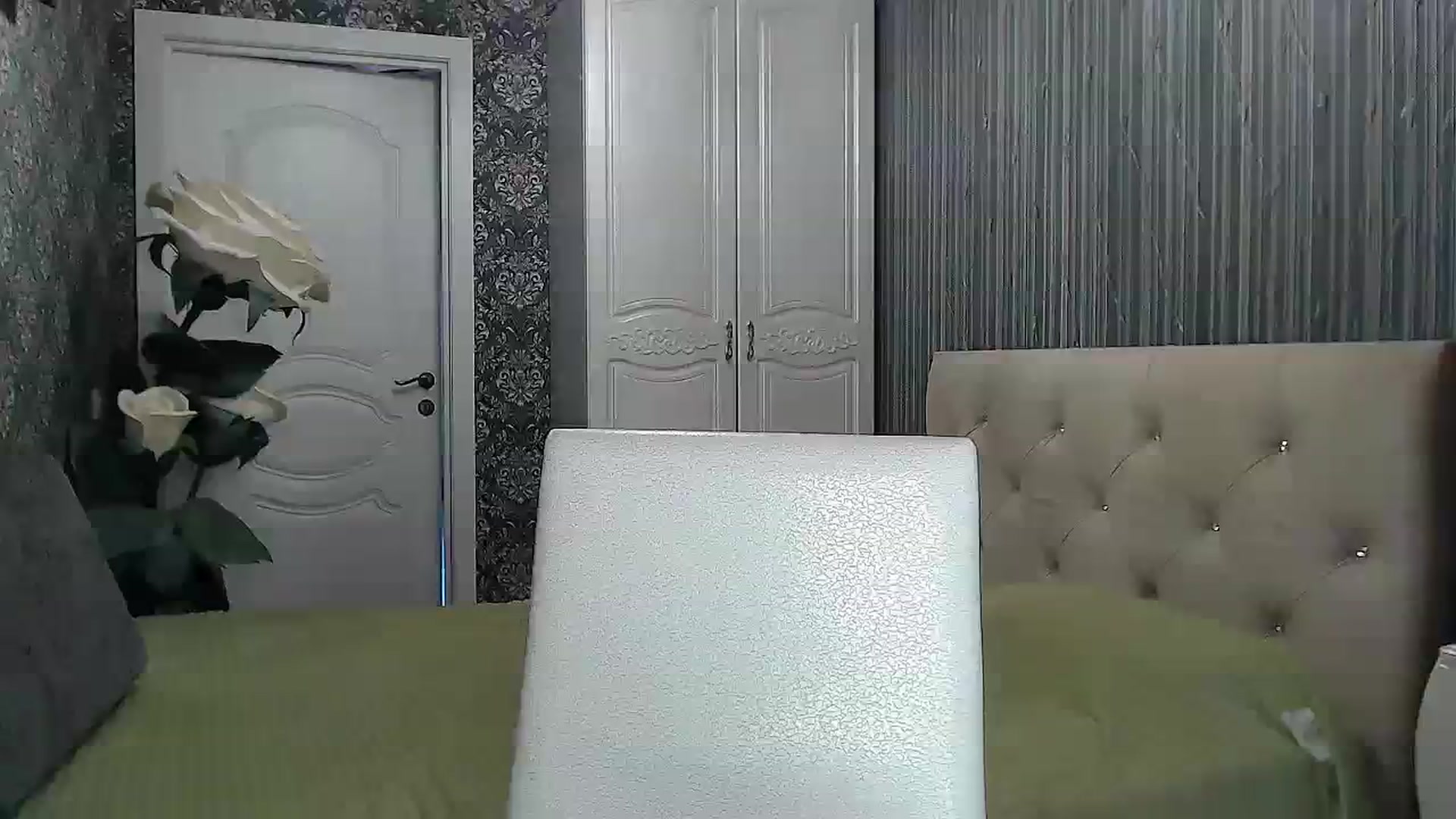 Gallery image thumbnail from EmeraldLilyyy's myfreecams stream on, 08/07/2023, 07:45 image 4 of 20