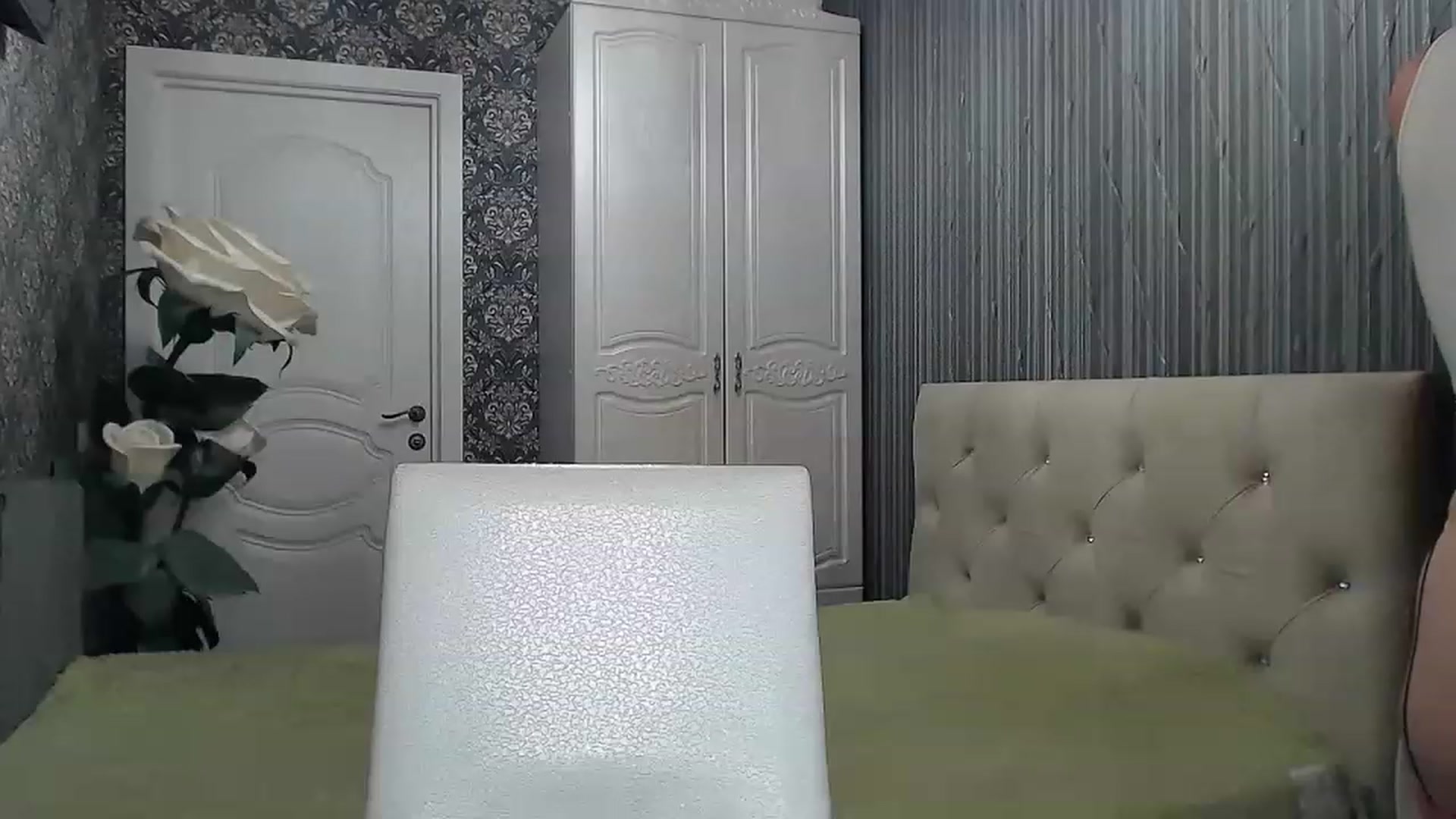 Gallery image thumbnail from EmeraldLilyyy's myfreecams stream on, 08/08/2023, 09:56 image 4 of 20