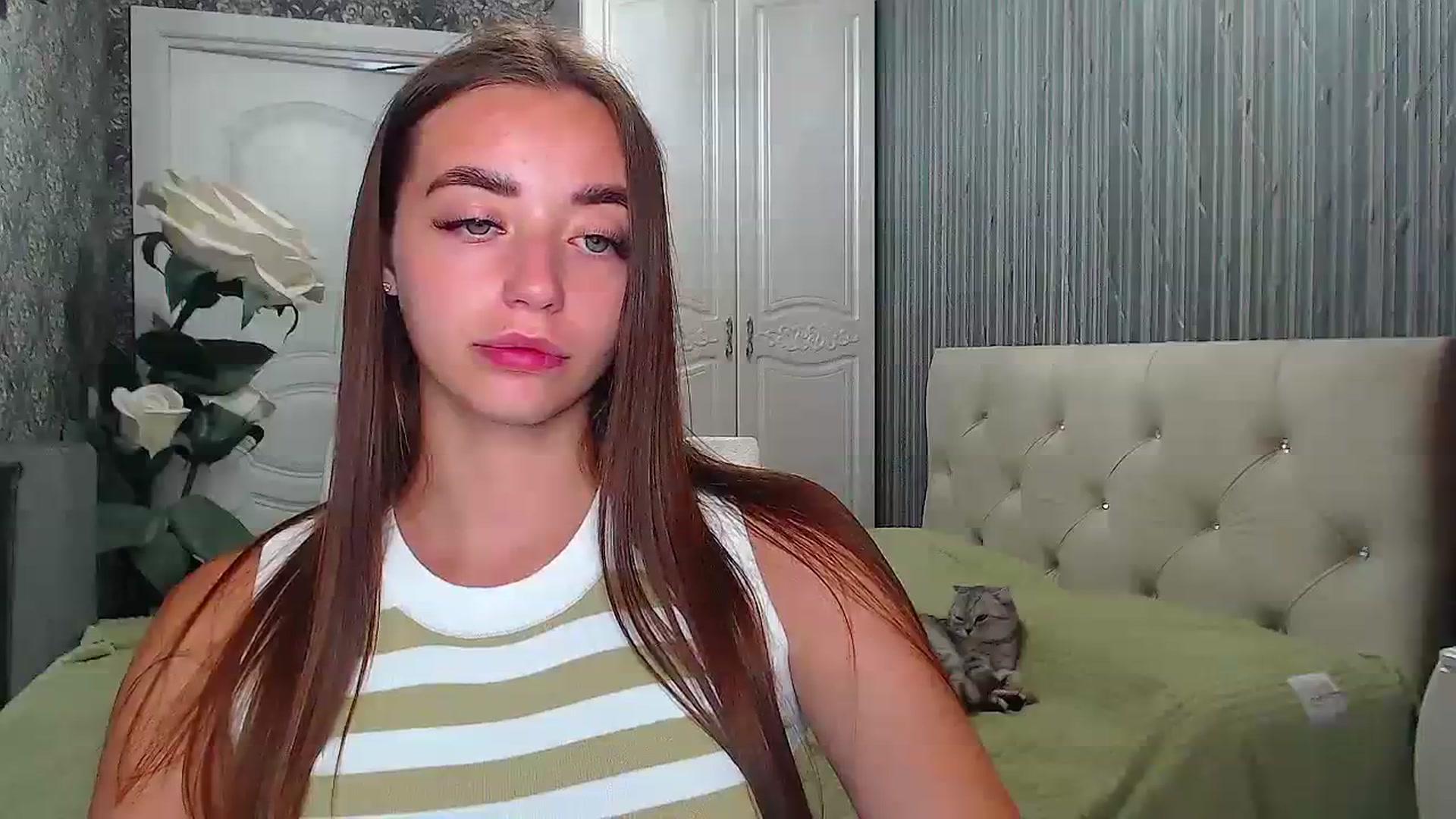 Gallery image thumbnail from EmeraldLilyyy's myfreecams stream on, 08/22/2023, 11:22 image 7 of 20