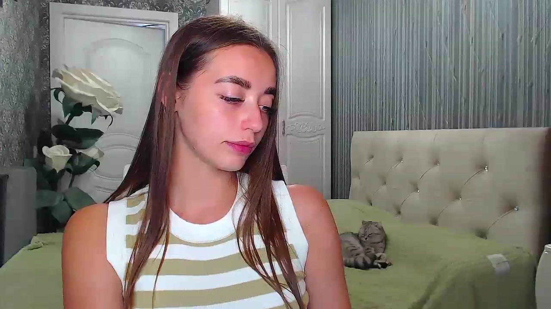 Gallery image thumbnail from EmeraldLilyyy's myfreecams stream on, 08/22/2023, 11:22 image 11 of 20
