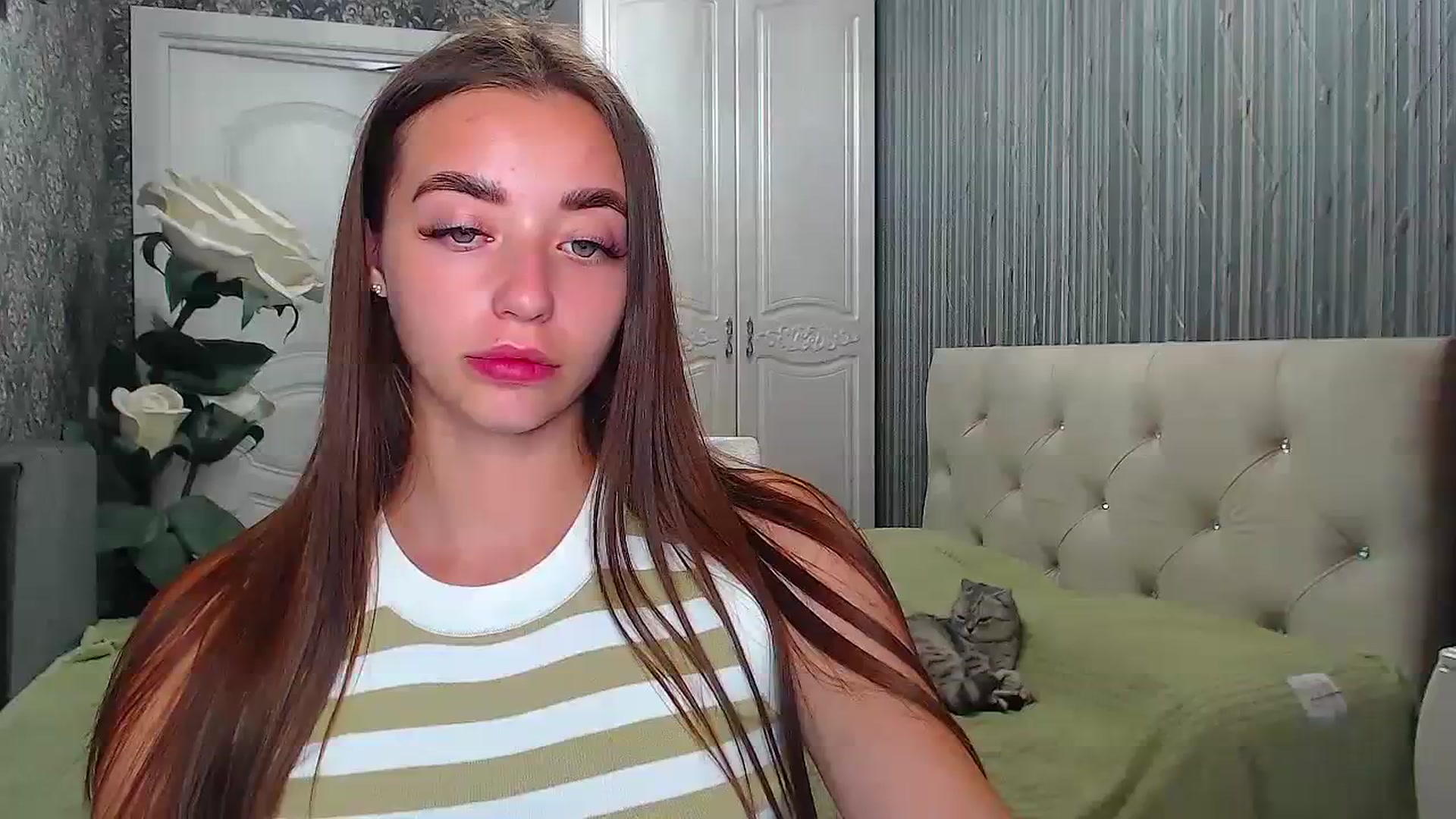 Gallery image thumbnail from EmeraldLilyyy's myfreecams stream on, 08/22/2023, 11:22 image 1 of 20