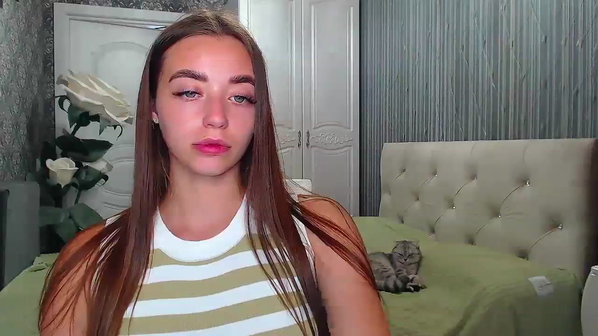 Gallery image thumbnail from EmeraldLilyyy's myfreecams stream on, 08/22/2023, 11:22 image 5 of 20