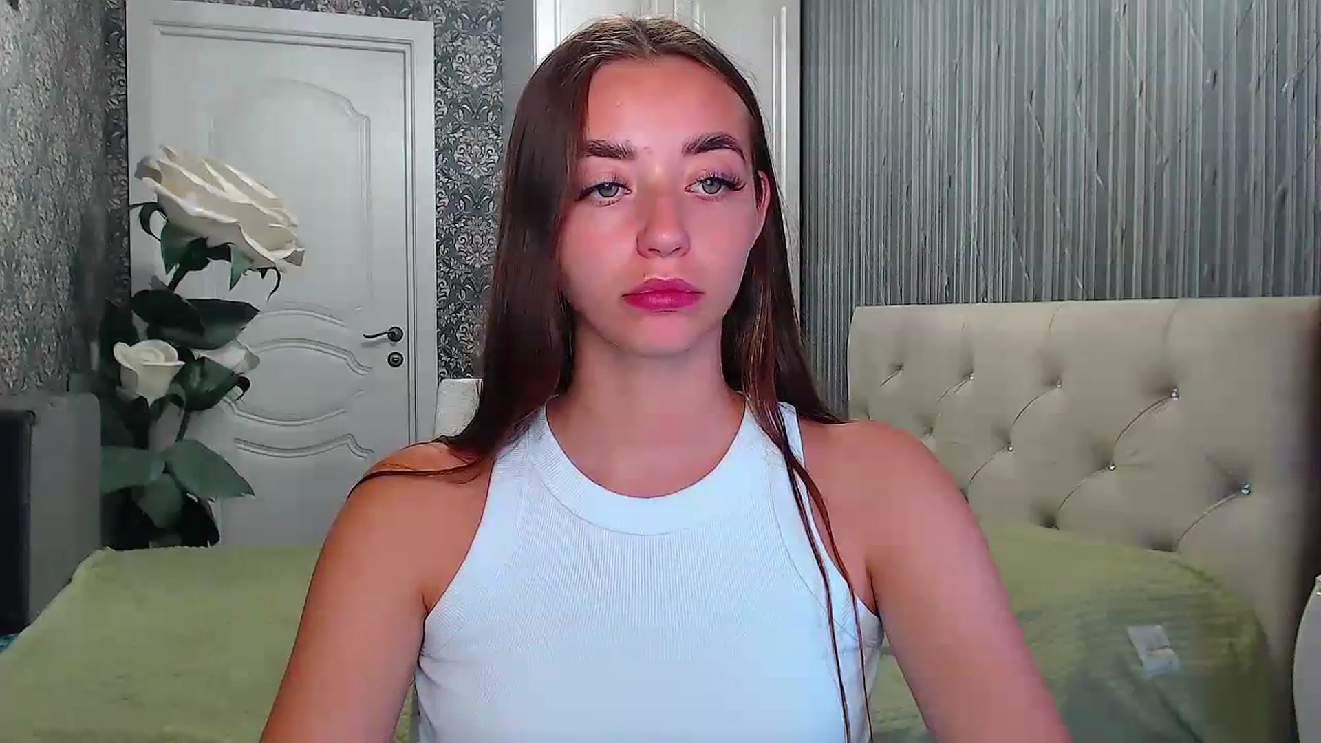 Gallery image thumbnail from EmeraldLilyyy's myfreecams stream on, 08/23/2023, 09:37 image 11 of 20