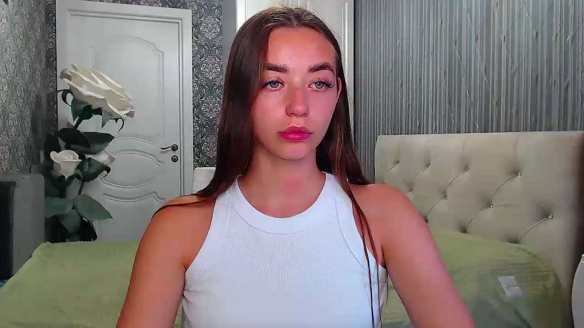 Gallery image thumbnail from EmeraldLilyyy's myfreecams stream on, 08/23/2023, 09:37 image 5 of 20