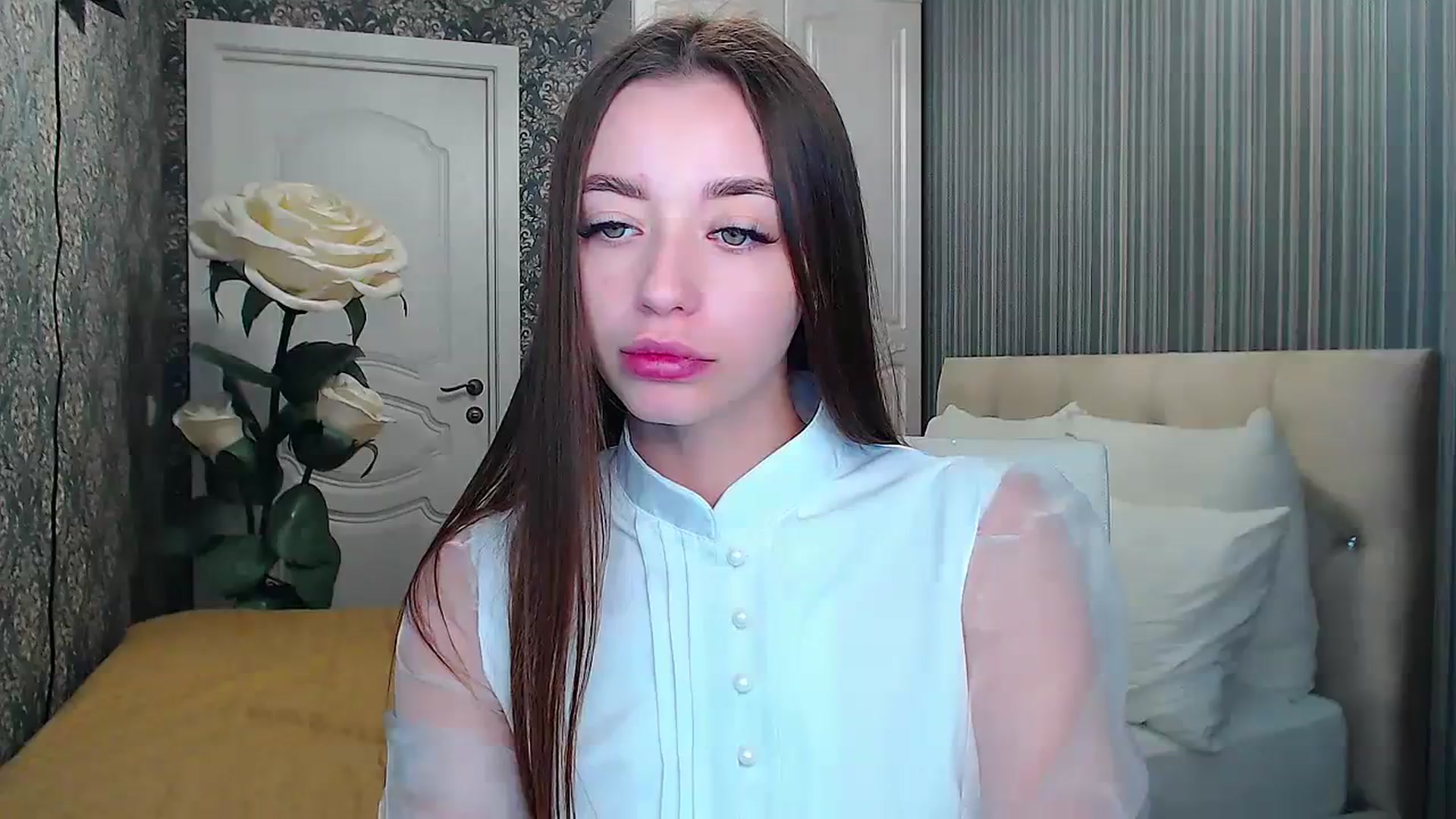 Gallery image thumbnail from EmeraldLilyyy's myfreecams stream on, 11/23/2023, 11:08 image 11 of 20