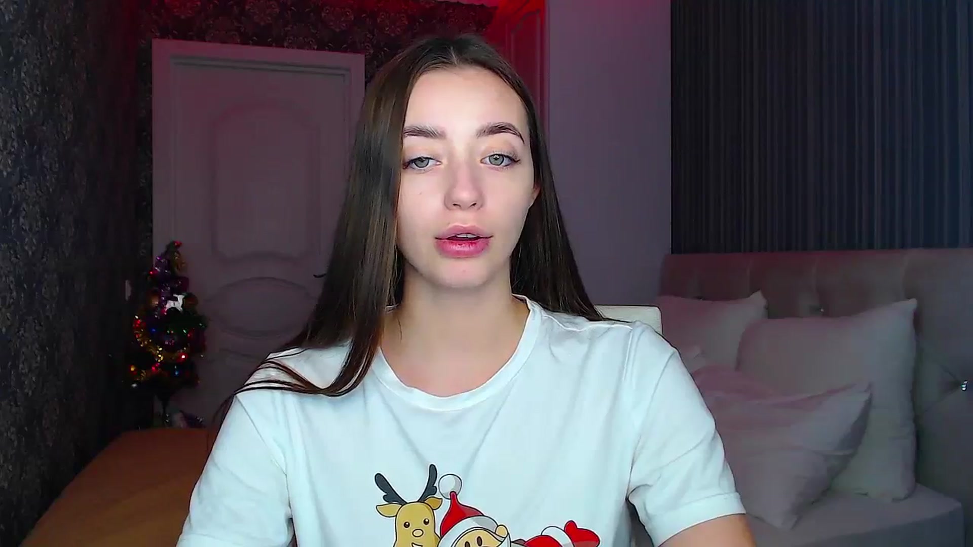 Gallery image thumbnail from EmeraldLilyyy's myfreecams stream on, 12/20/2023, 14:08 image 11 of 20