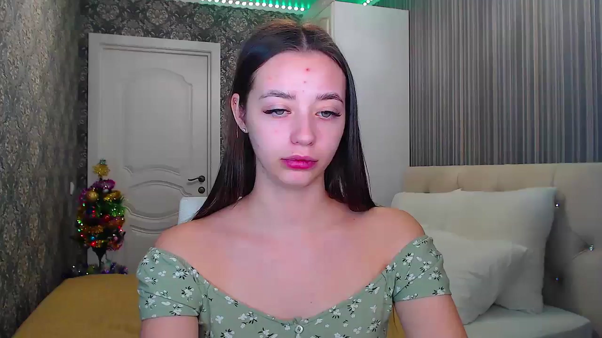 Gallery image thumbnail from EmeraldLilyyy's myfreecams stream on, 01/02/2024, 10:53 image 7 of 20