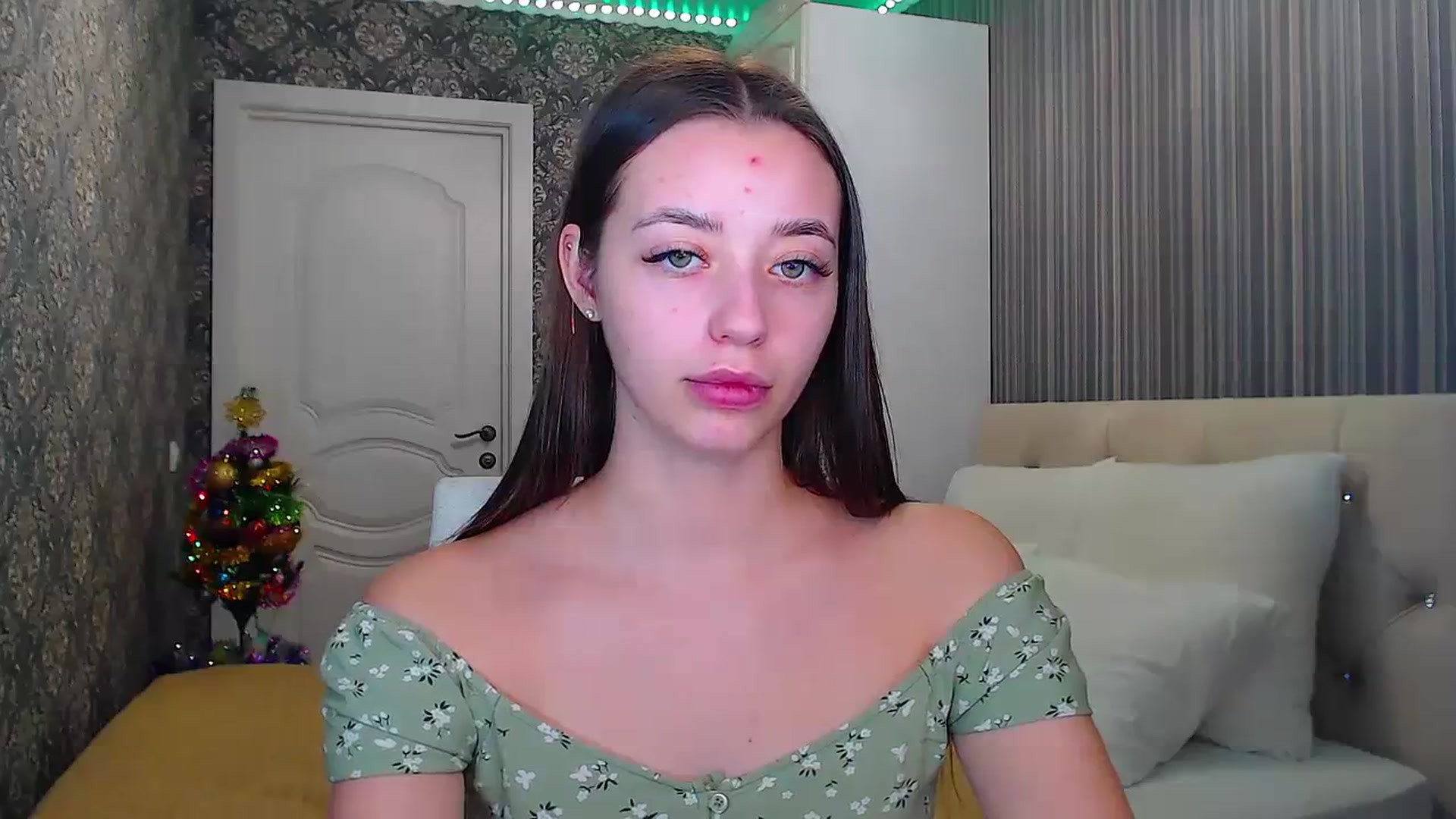 Gallery image thumbnail from EmeraldLilyyy's myfreecams stream on, 01/02/2024, 10:53 image 11 of 20