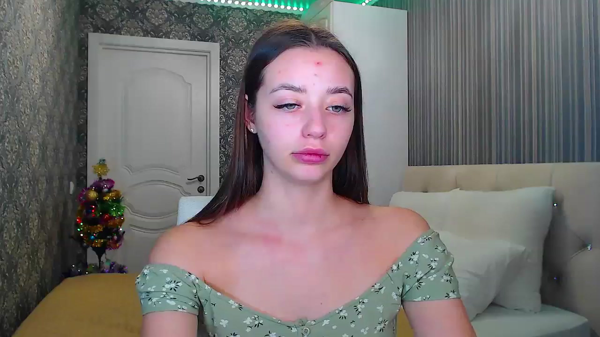 Gallery image thumbnail from EmeraldLilyyy's myfreecams stream on, 01/02/2024, 10:53 image 19 of 20