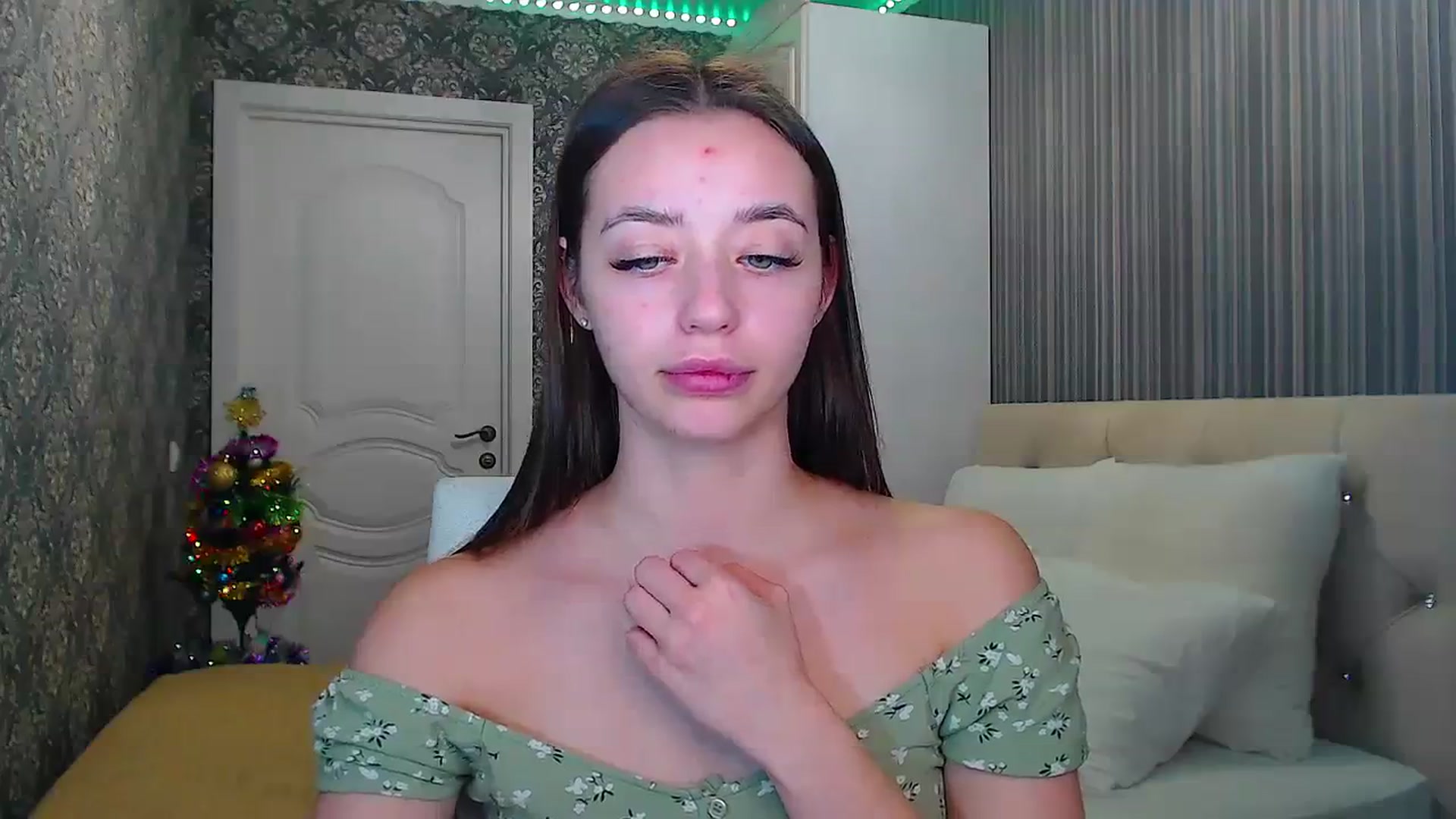 Gallery image thumbnail from EmeraldLilyyy's myfreecams stream on, 01/02/2024, 10:53 image 18 of 20