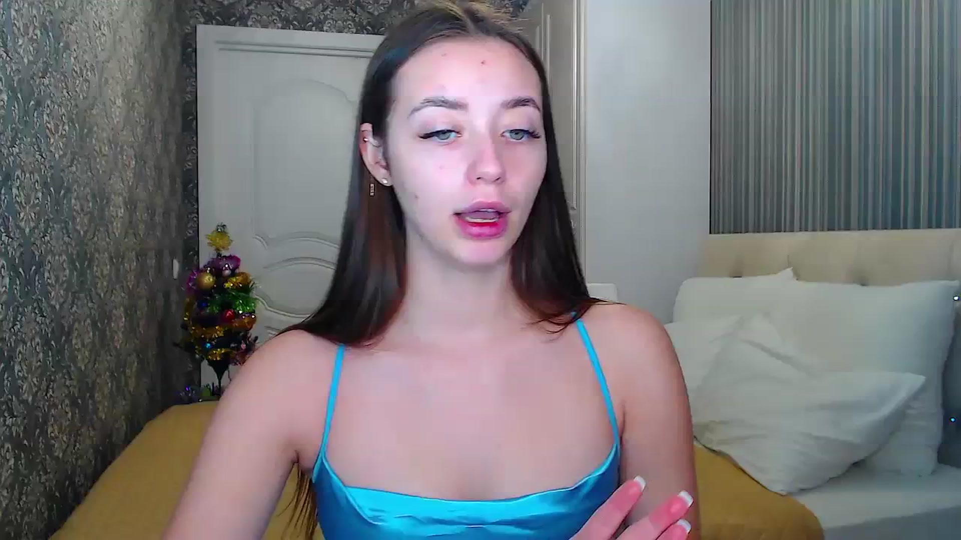 Gallery image thumbnail from EmeraldLilyyy's myfreecams stream on, 01/04/2024, 10:50 image 12 of 20