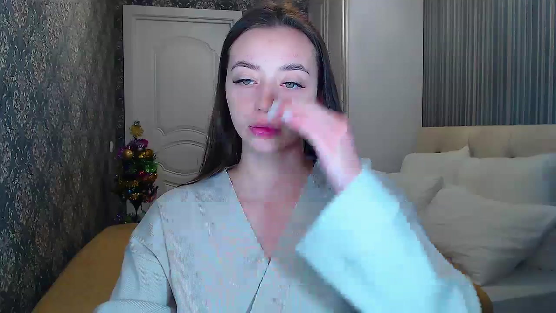 Gallery image thumbnail from EmeraldLilyyy's myfreecams stream on, 01/08/2024, 12:46 image 6 of 20