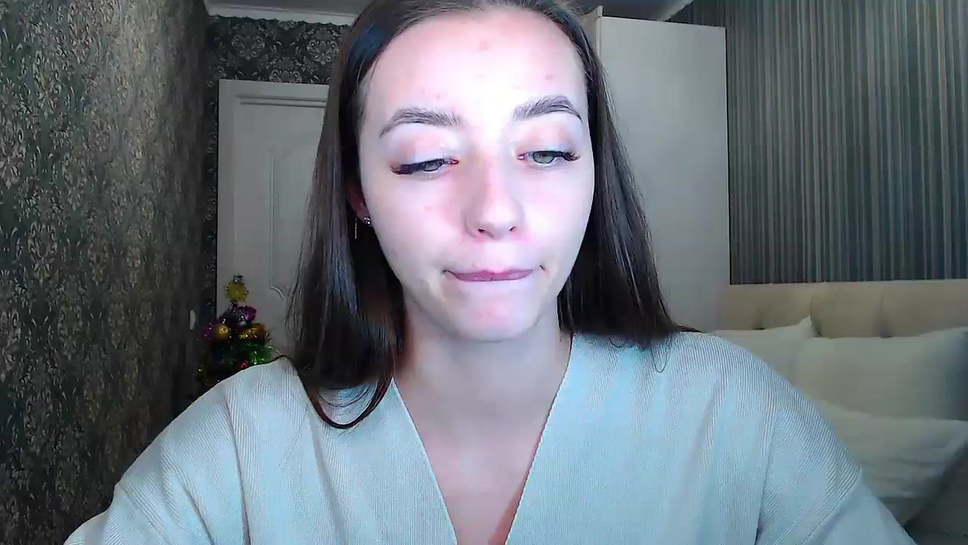 Gallery image thumbnail from EmeraldLilyyy's myfreecams stream on, 01/08/2024, 12:46 image 13 of 20