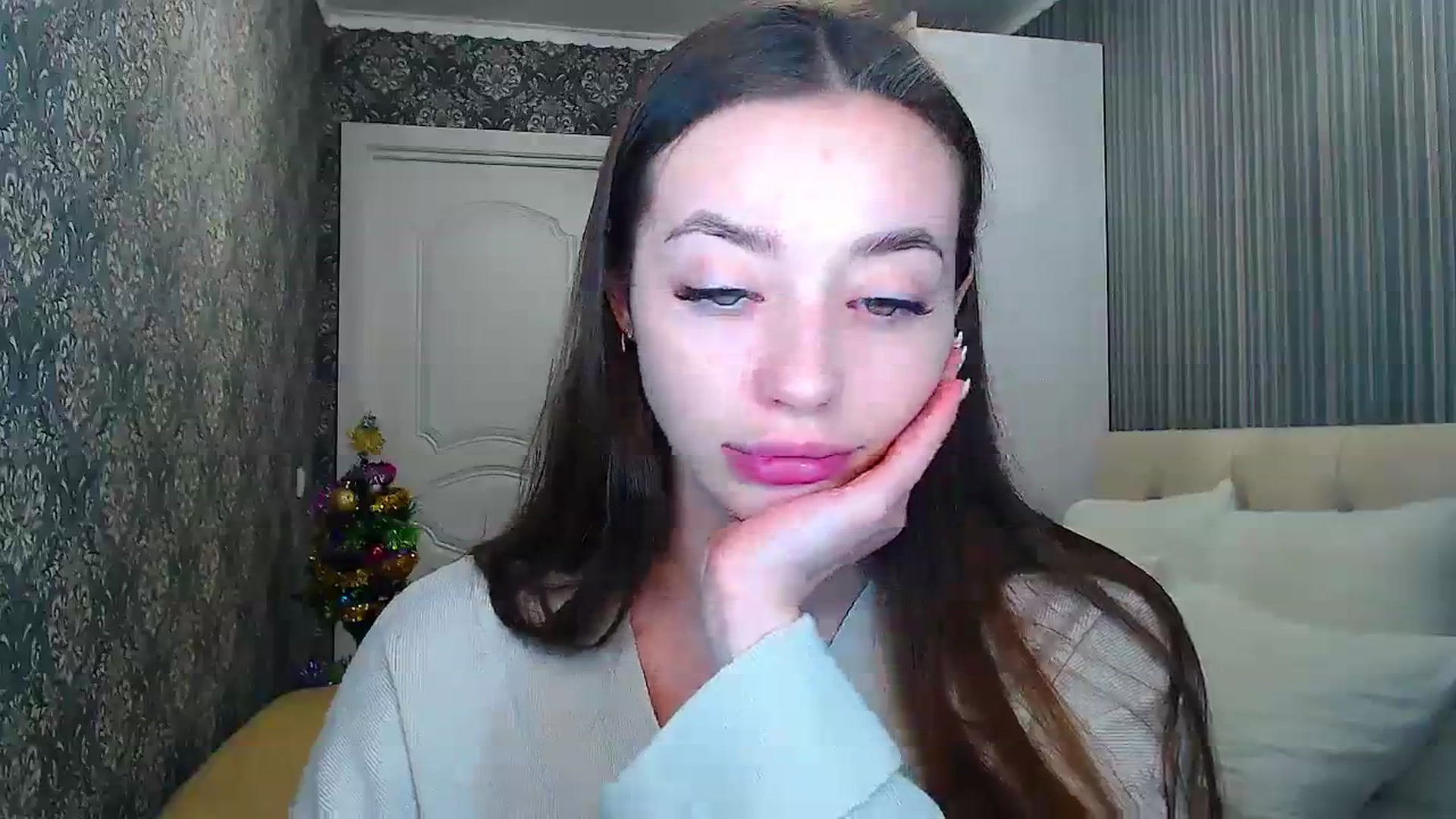 Gallery image thumbnail from EmeraldLilyyy's myfreecams stream on, 01/08/2024, 12:46 image 20 of 20