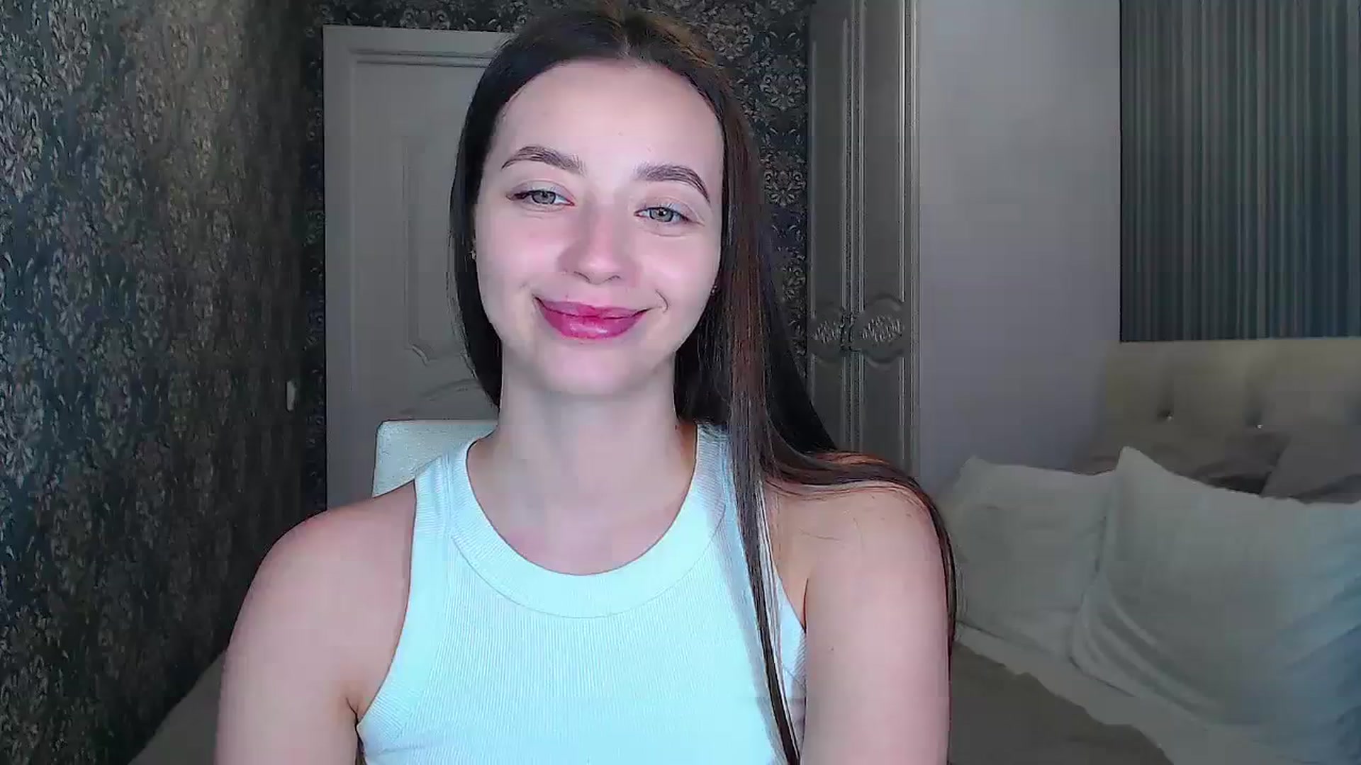 Gallery image thumbnail from EmeraldLilyyy's myfreecams stream on, 01/31/2024, 09:06 image 13 of 20