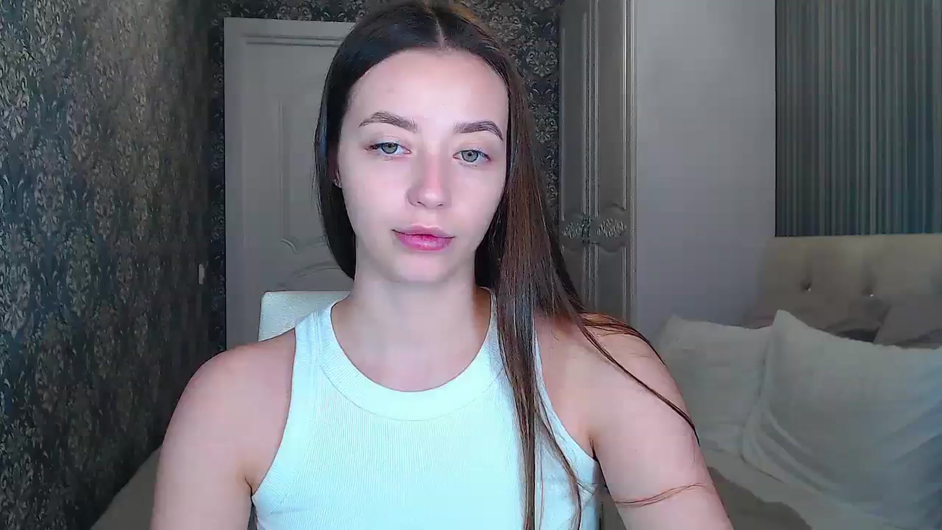 Gallery image thumbnail from EmeraldLilyyy's myfreecams stream on, 01/31/2024, 09:06 image 9 of 20