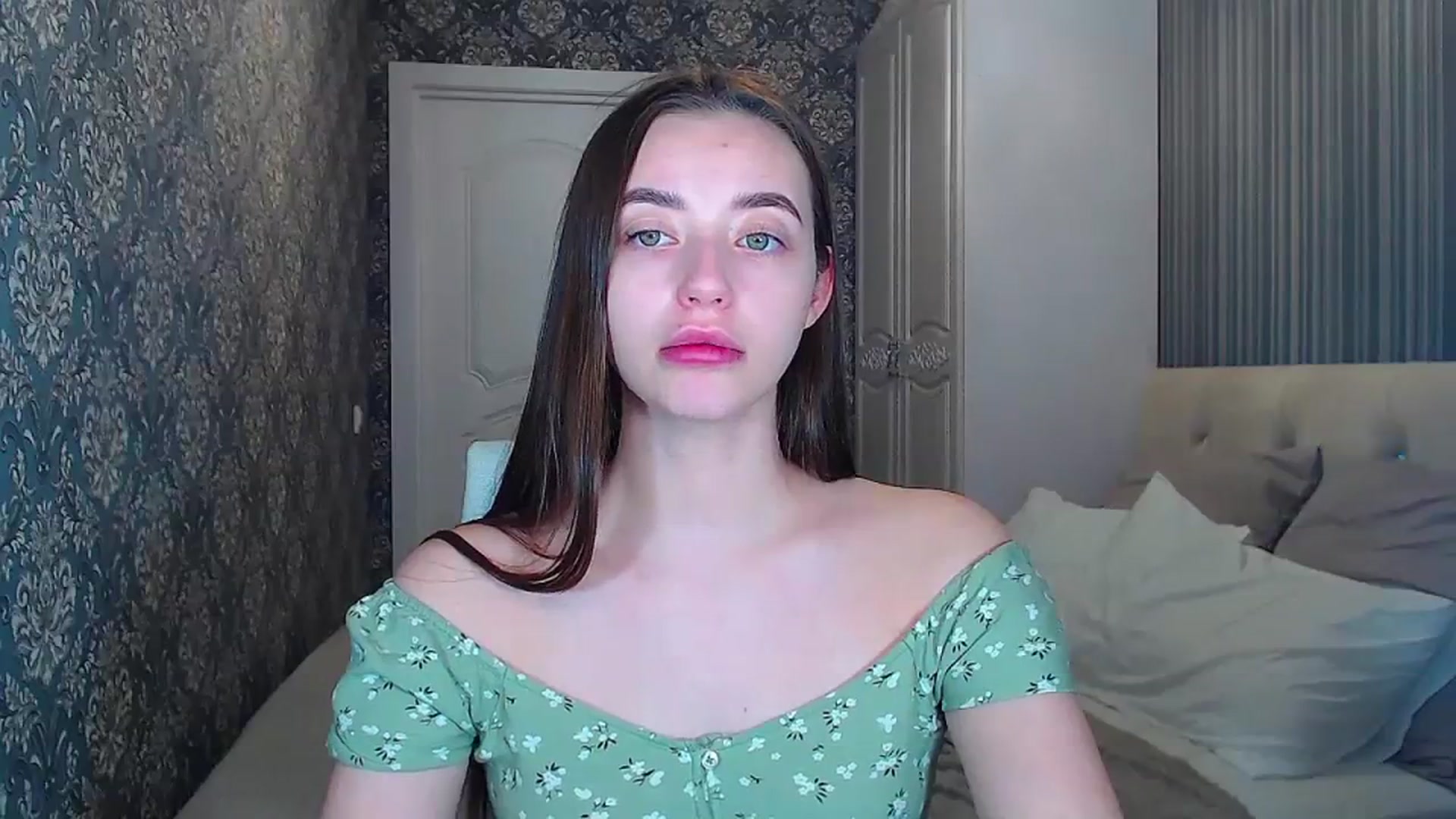 Gallery image thumbnail from EmeraldLilyyy's myfreecams stream on, 02/05/2024, 13:31 image 17 of 20