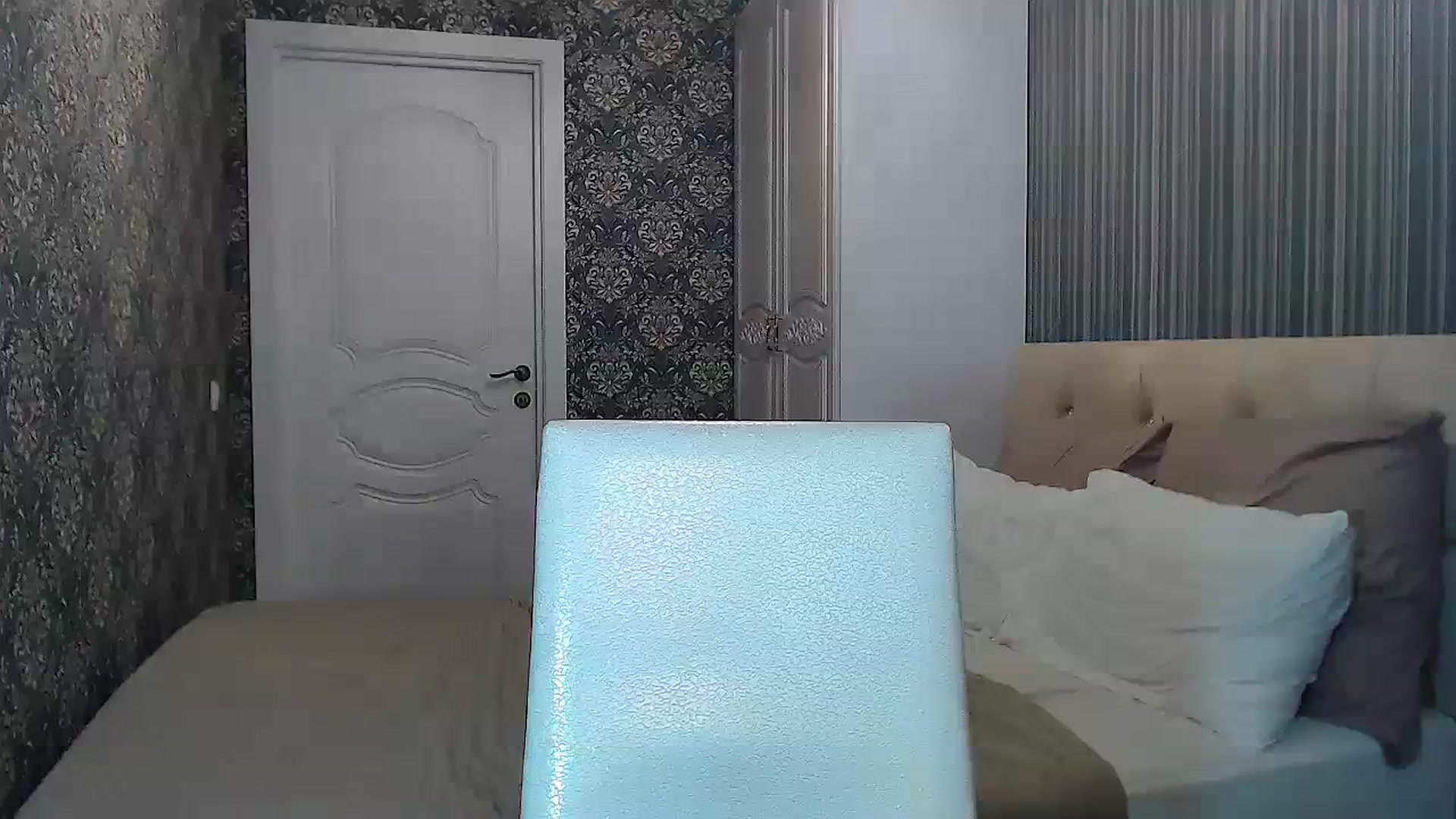 Gallery image thumbnail from EmeraldLilyyy's myfreecams stream on, 02/15/2024, 13:52 image 8 of 20