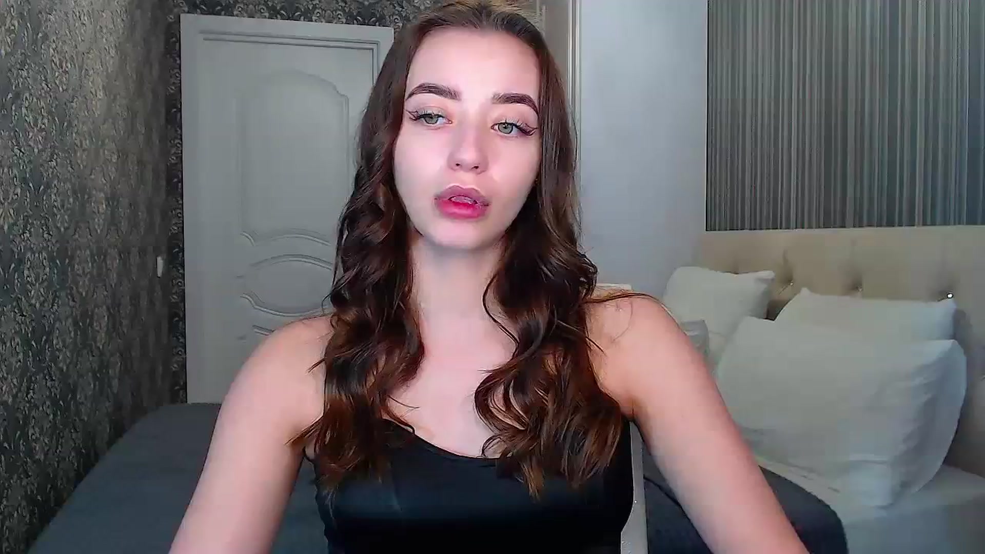 Gallery image thumbnail from EmeraldLilyyy's myfreecams stream on, 02/29/2024, 08:50 image 12 of 20
