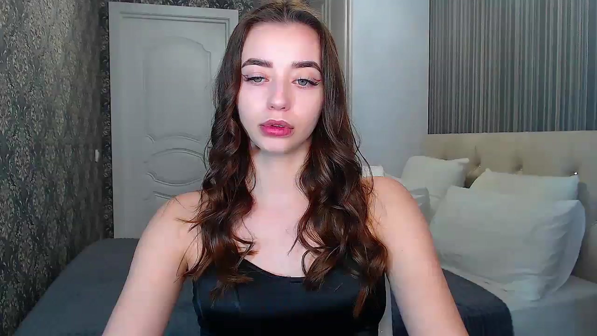 Gallery image thumbnail from EmeraldLilyyy's myfreecams stream on, 02/29/2024, 08:50 image 9 of 20
