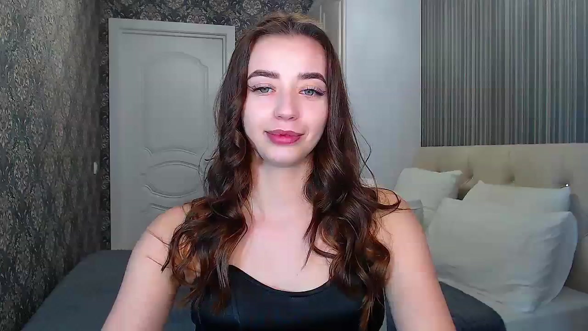 Gallery image thumbnail from EmeraldLilyyy's myfreecams stream on, 02/29/2024, 08:50 image 2 of 20