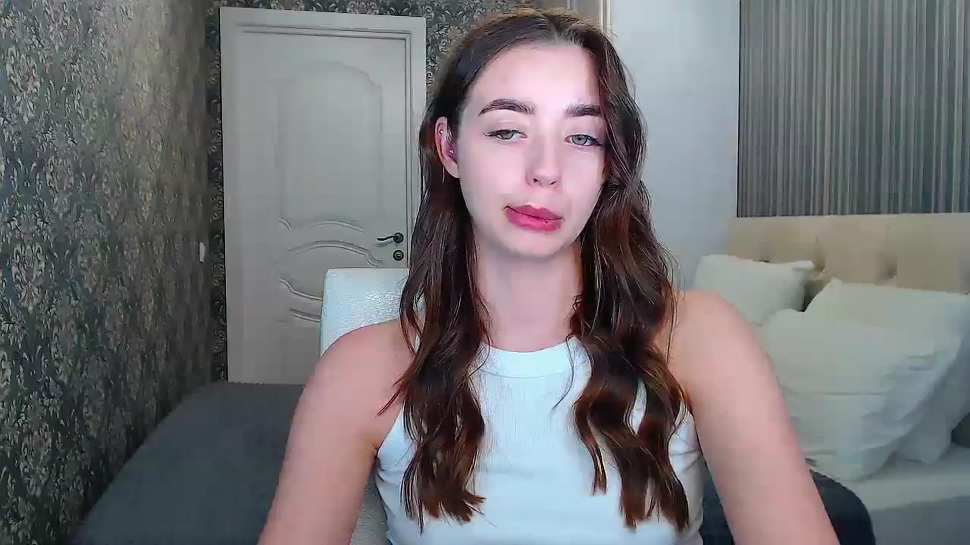 Gallery image thumbnail from EmeraldLilyyy's myfreecams stream on, 03/05/2024, 13:34 image 6 of 20