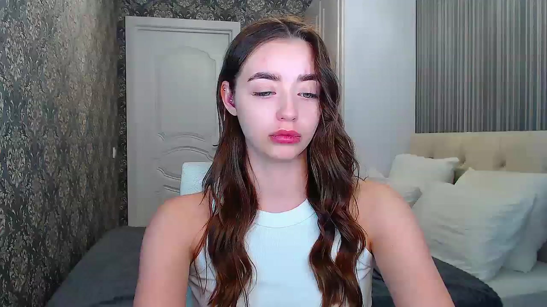 Gallery image thumbnail from EmeraldLilyyy's myfreecams stream on, 03/05/2024, 13:34 image 17 of 20