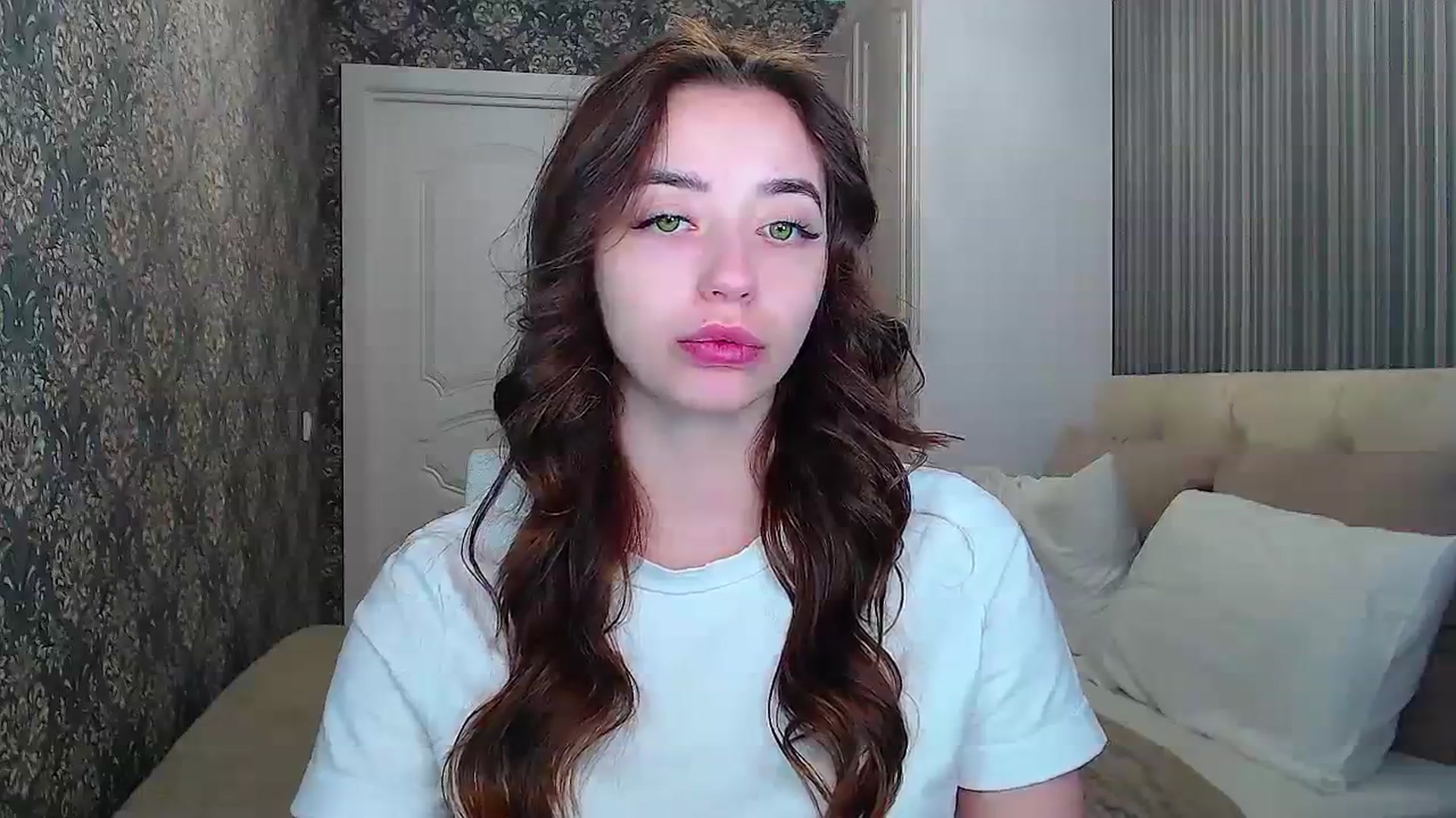 Gallery image thumbnail from EmeraldLilyyy's myfreecams stream on, 03/29/2024, 09:27 image 19 of 20