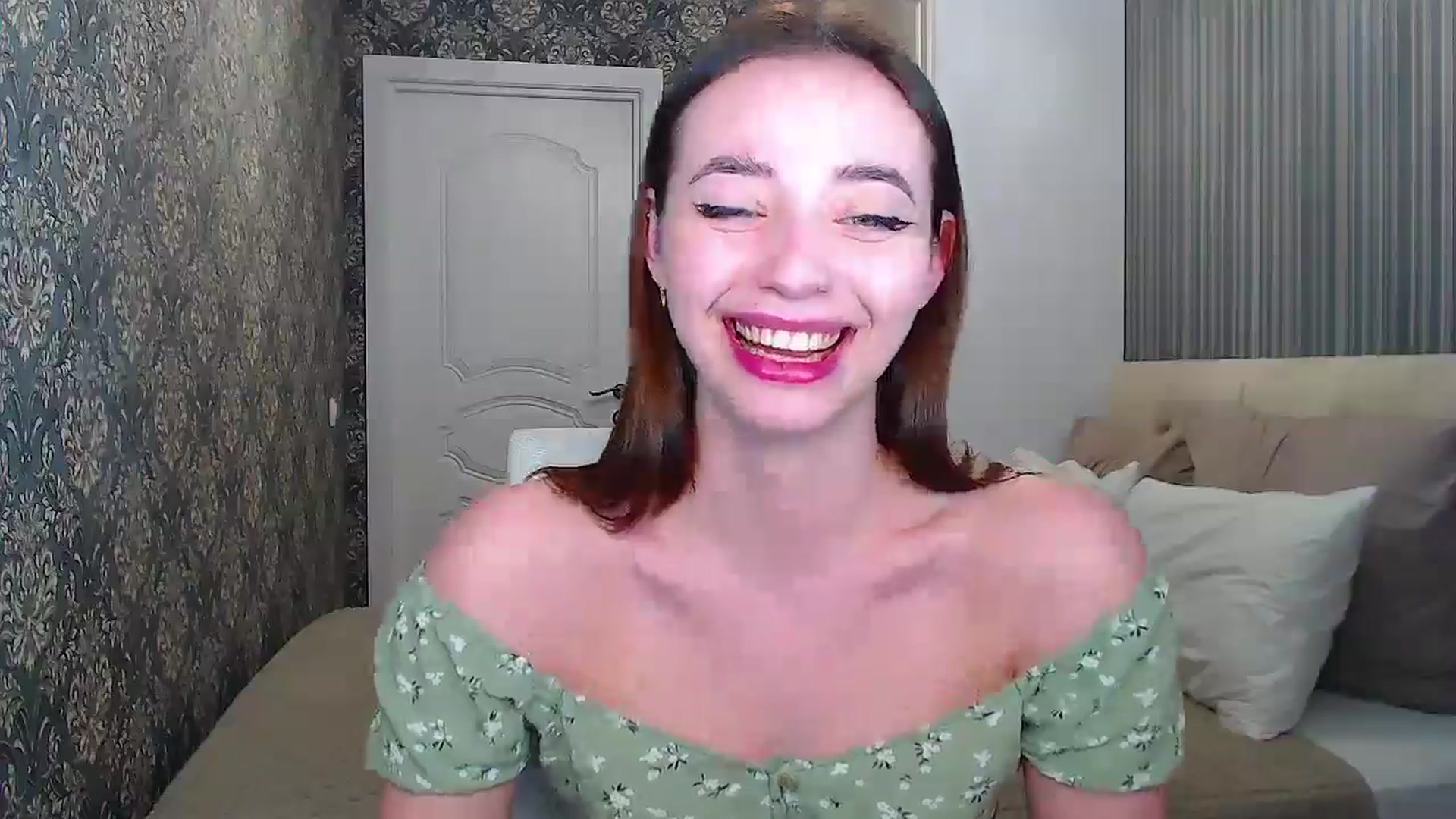 Gallery image thumbnail from EmeraldLilyyy's myfreecams stream on, 04/21/2024, 13:40 image 13 of 20