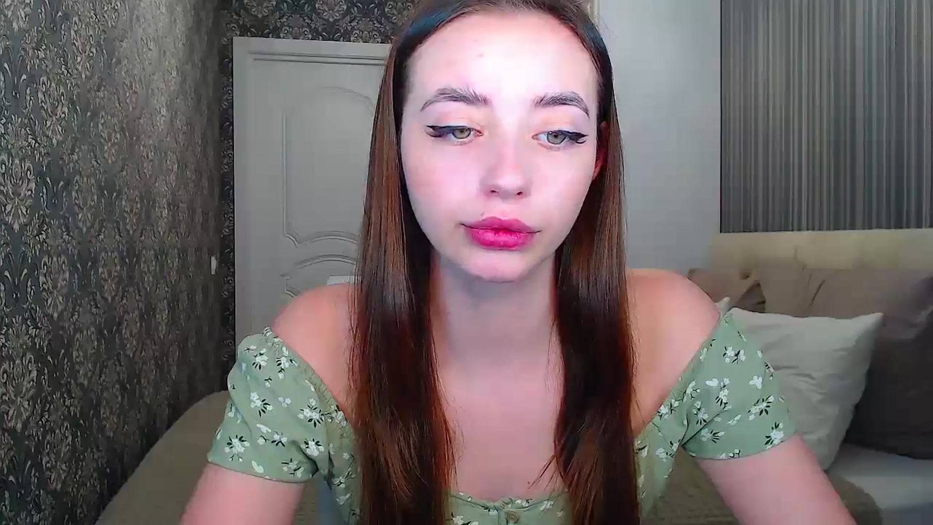 Gallery image thumbnail from EmeraldLilyyy's myfreecams stream on, 04/21/2024, 13:40 image 7 of 20