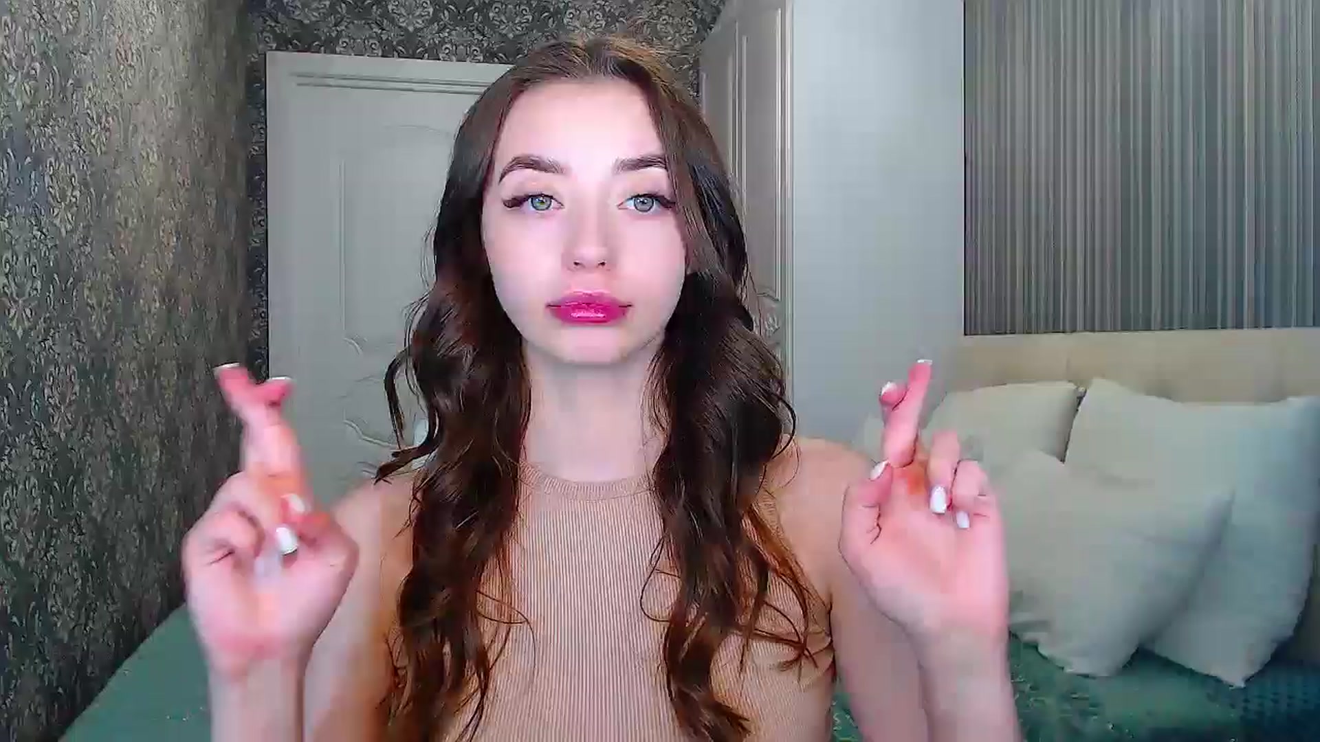 Gallery image thumbnail from EmeraldLilyyy's myfreecams stream on, 05/07/2024, 16:19 image 16 of 20