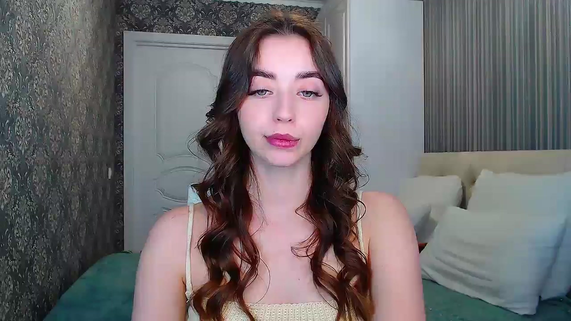 Gallery image thumbnail from EmeraldLilyyy's myfreecams stream on, 05/11/2024, 11:26 image 18 of 20