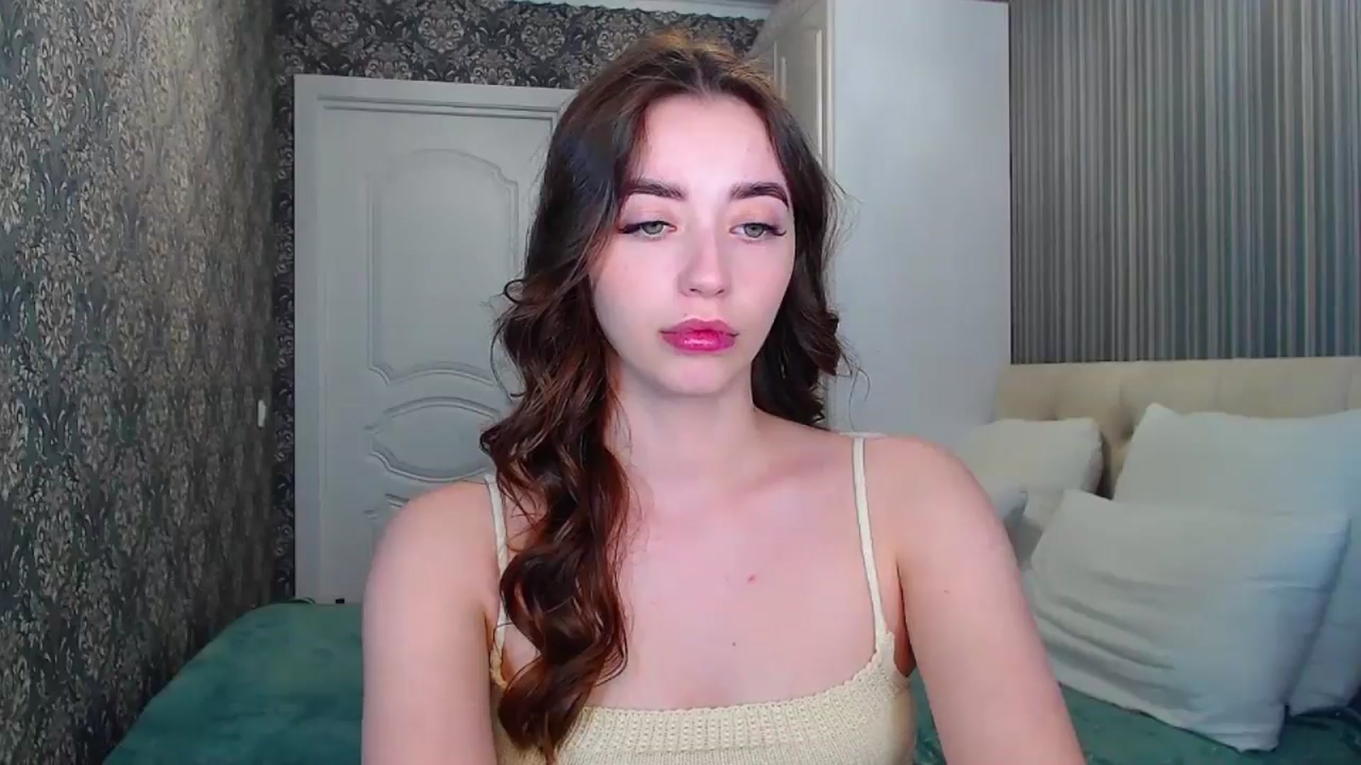 Gallery image thumbnail from EmeraldLilyyy's myfreecams stream on, 05/11/2024, 11:26 image 6 of 20